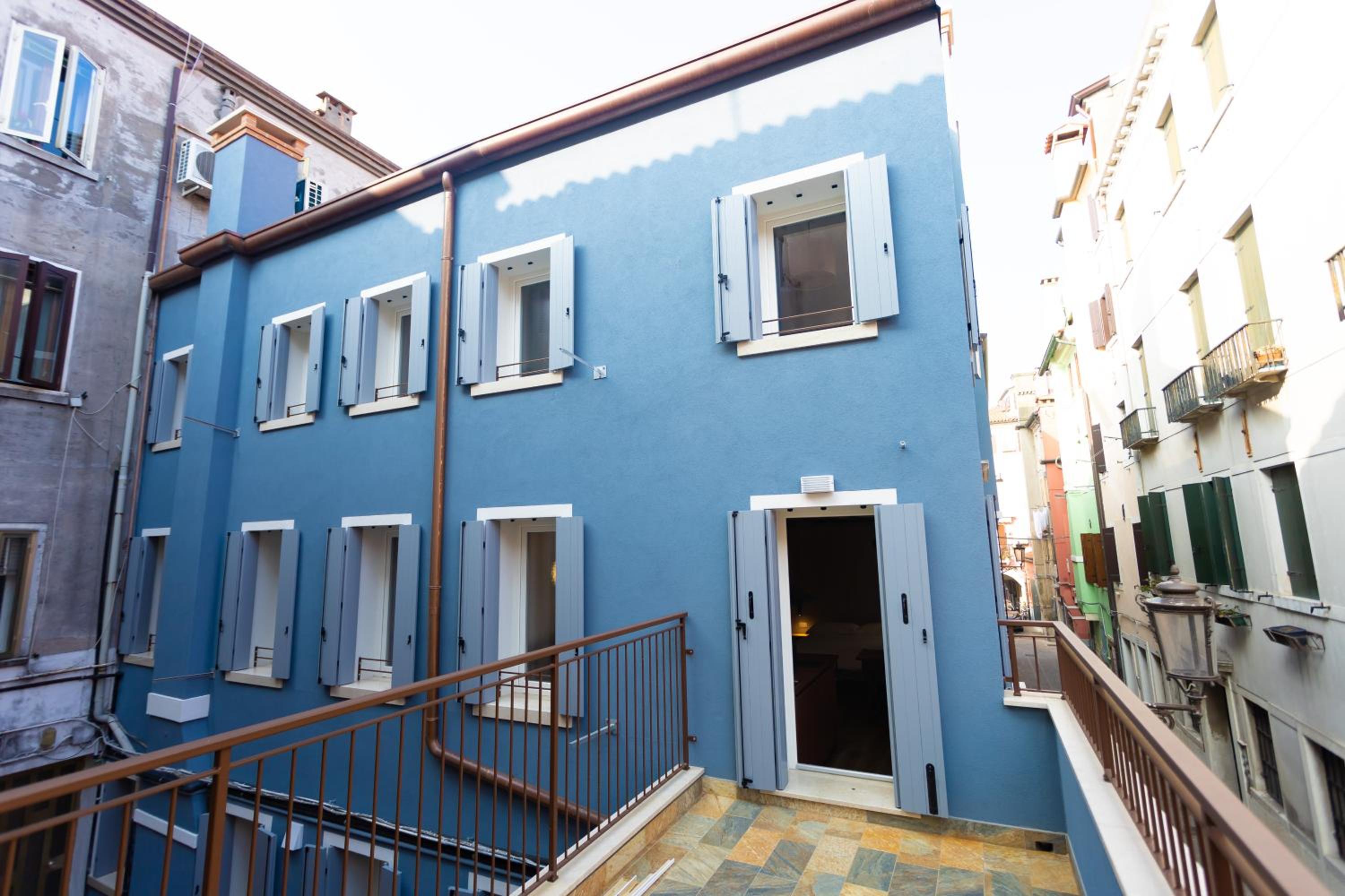 Studio with Terrace - Photo 3