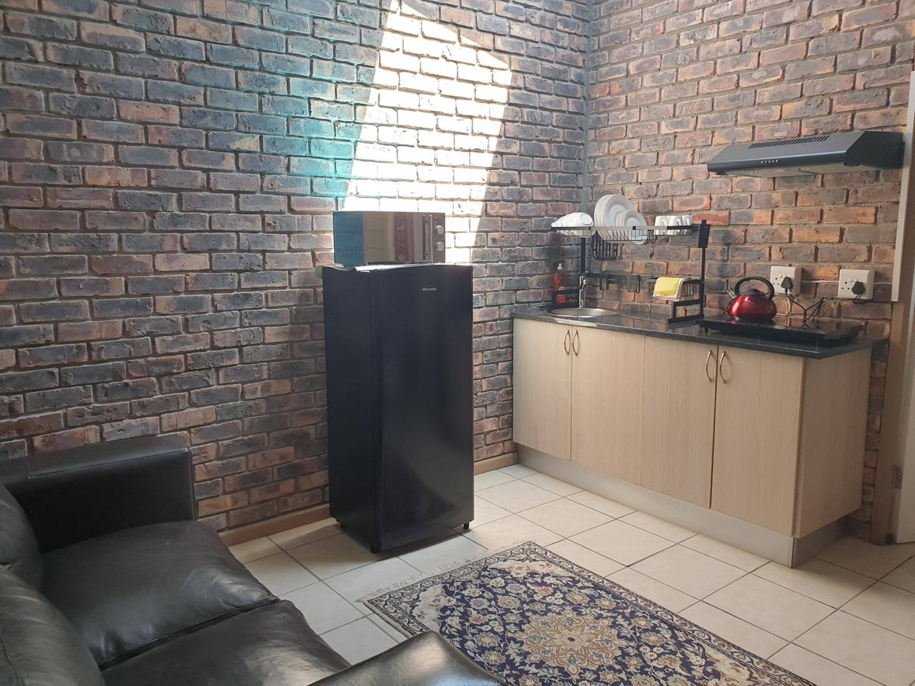 Apartment with Shower photo 3