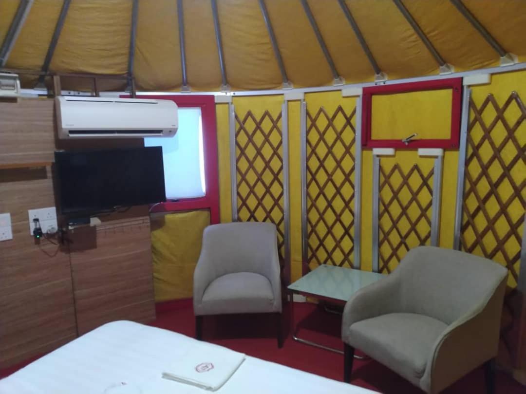 Deluxe Mongolian Yurt 2 Pax (Private Toilet) - Photo 7