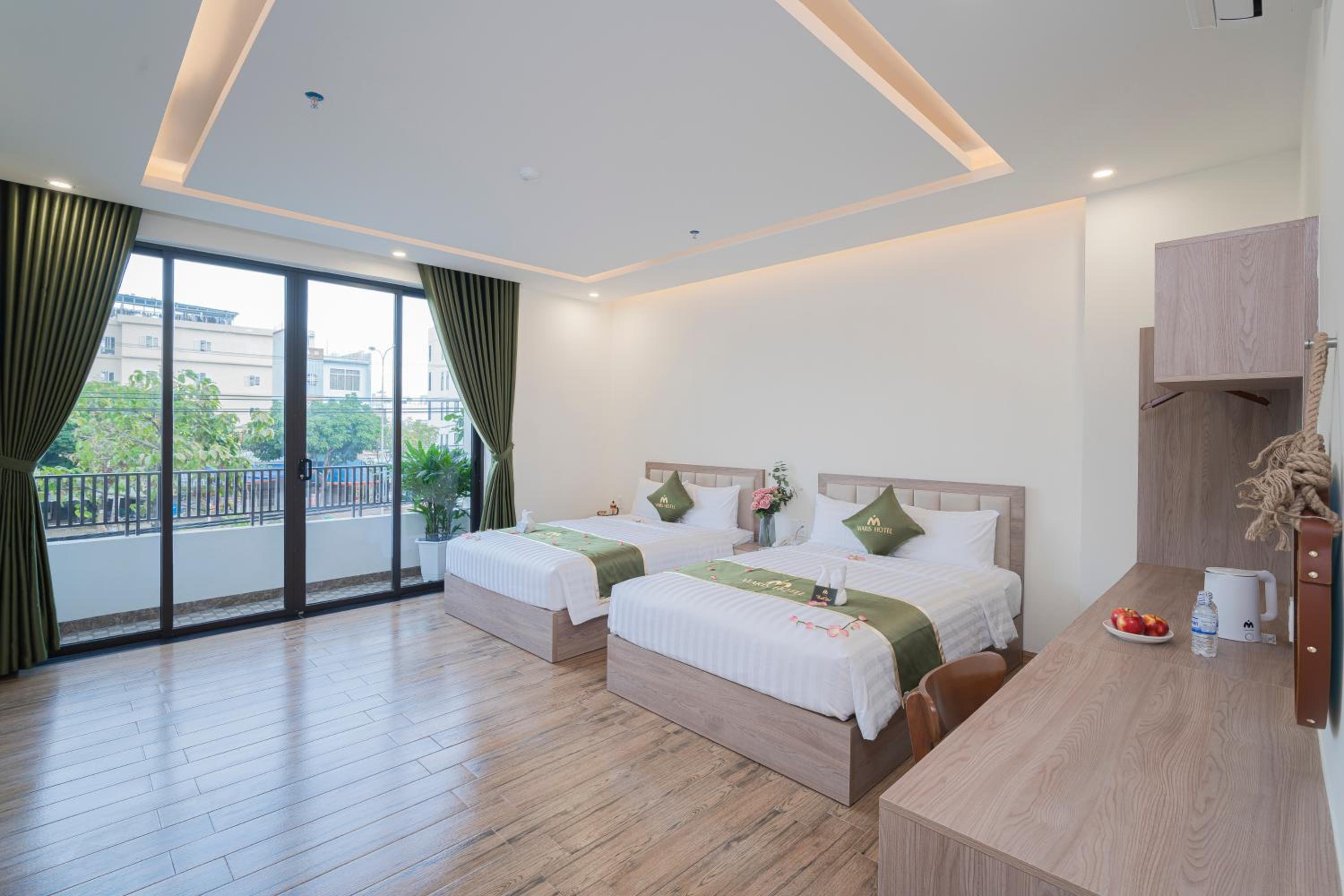 Deluxe Family Room - Photo 3