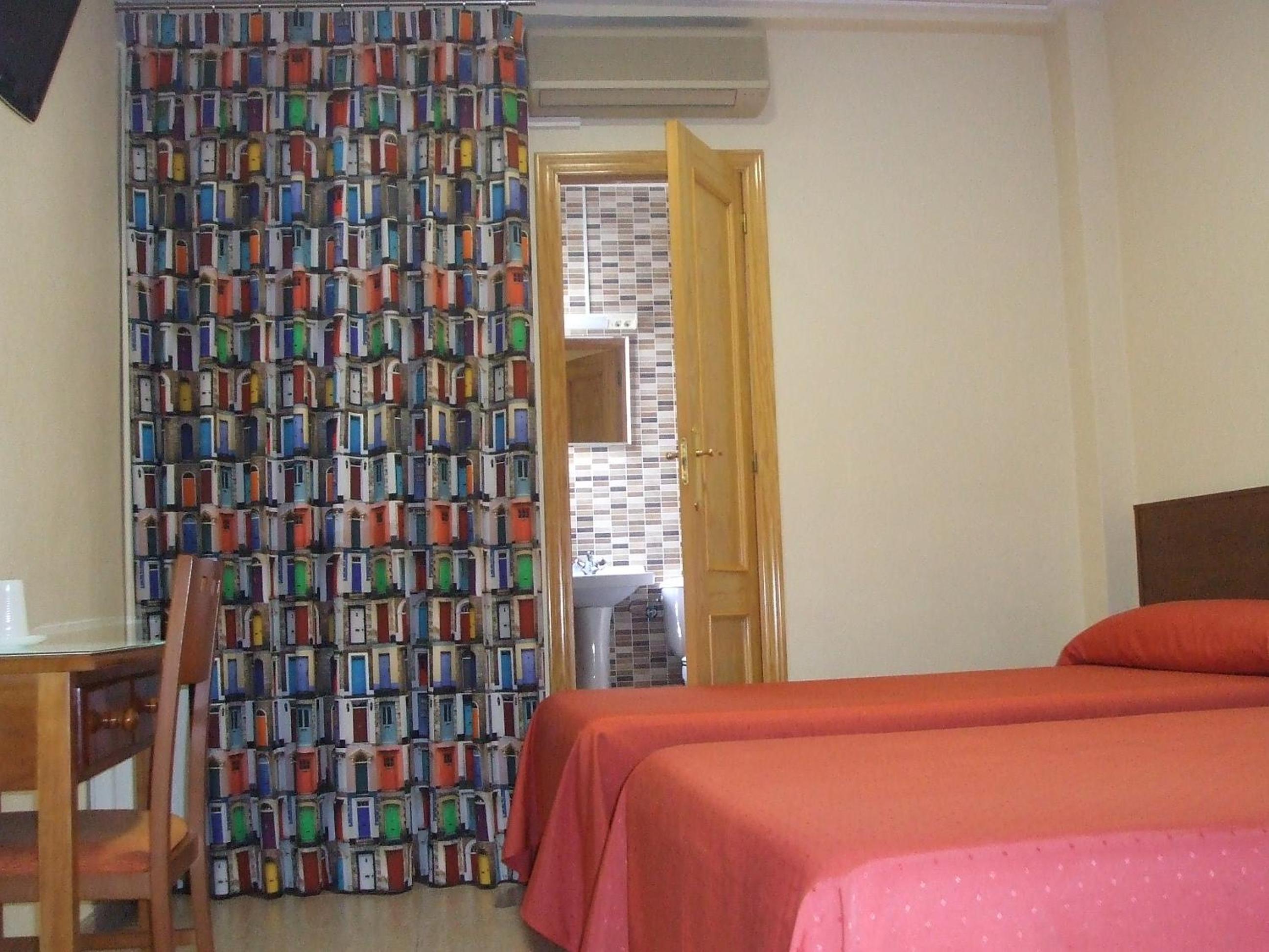 Triple Room - Photo 5