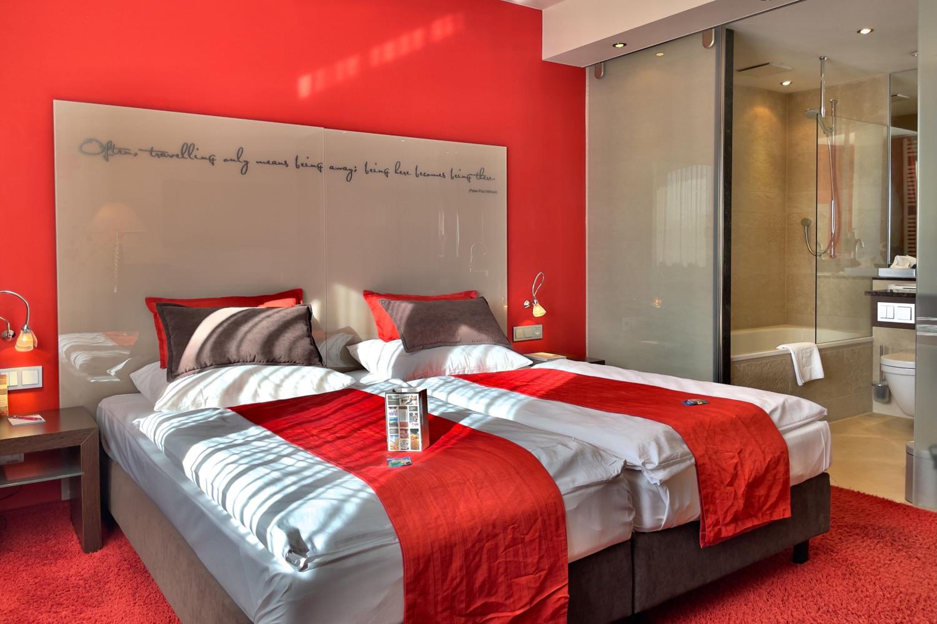 Deluxe Double Room - Photo 1
