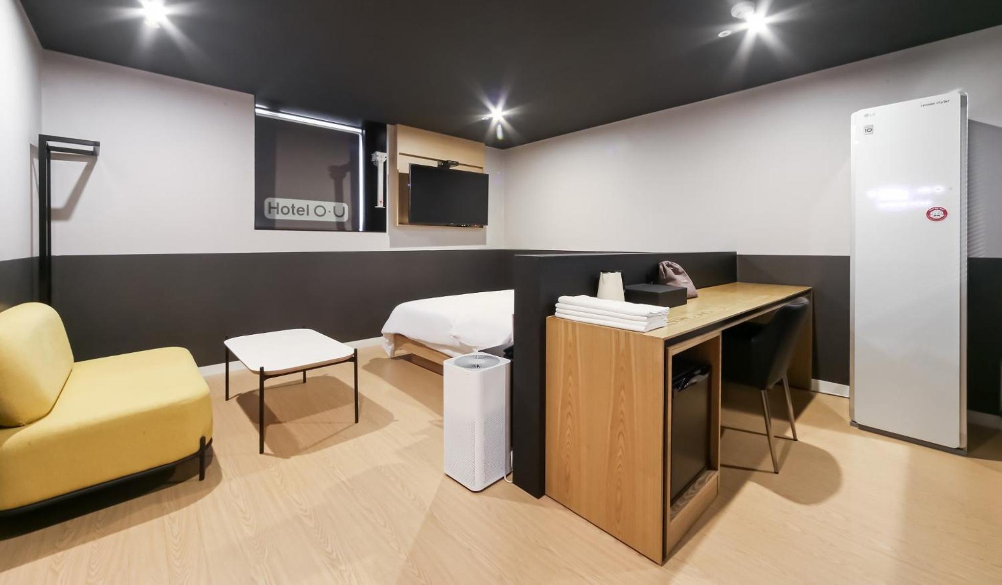 Double Room - Photo 1