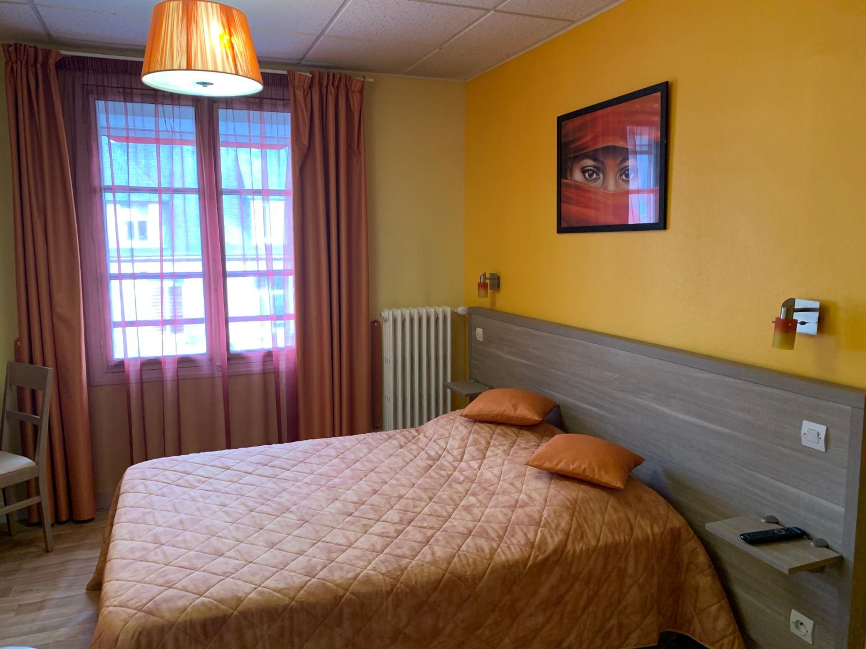 Double Room - Photo 2