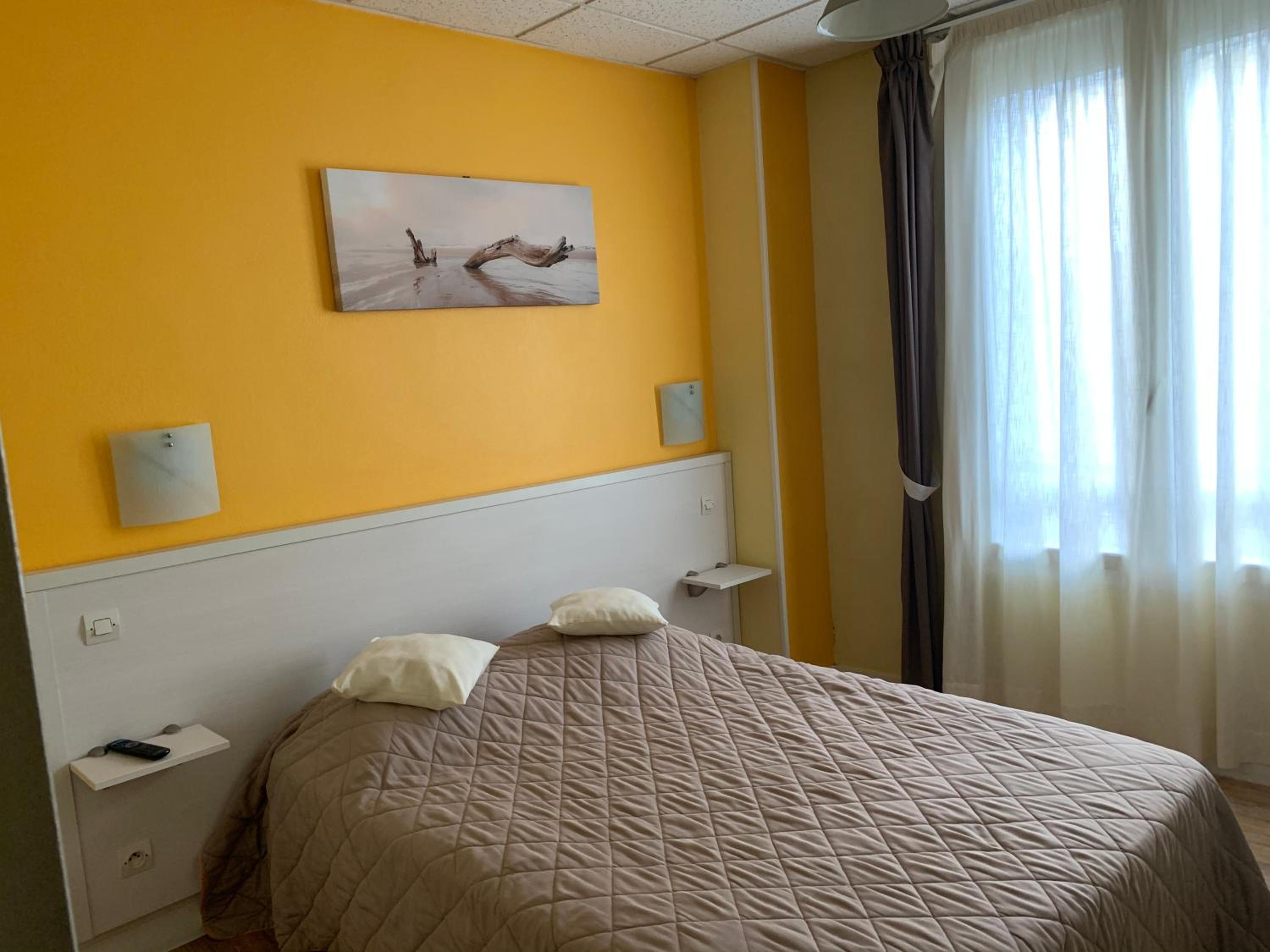 Double Room - Photo 5