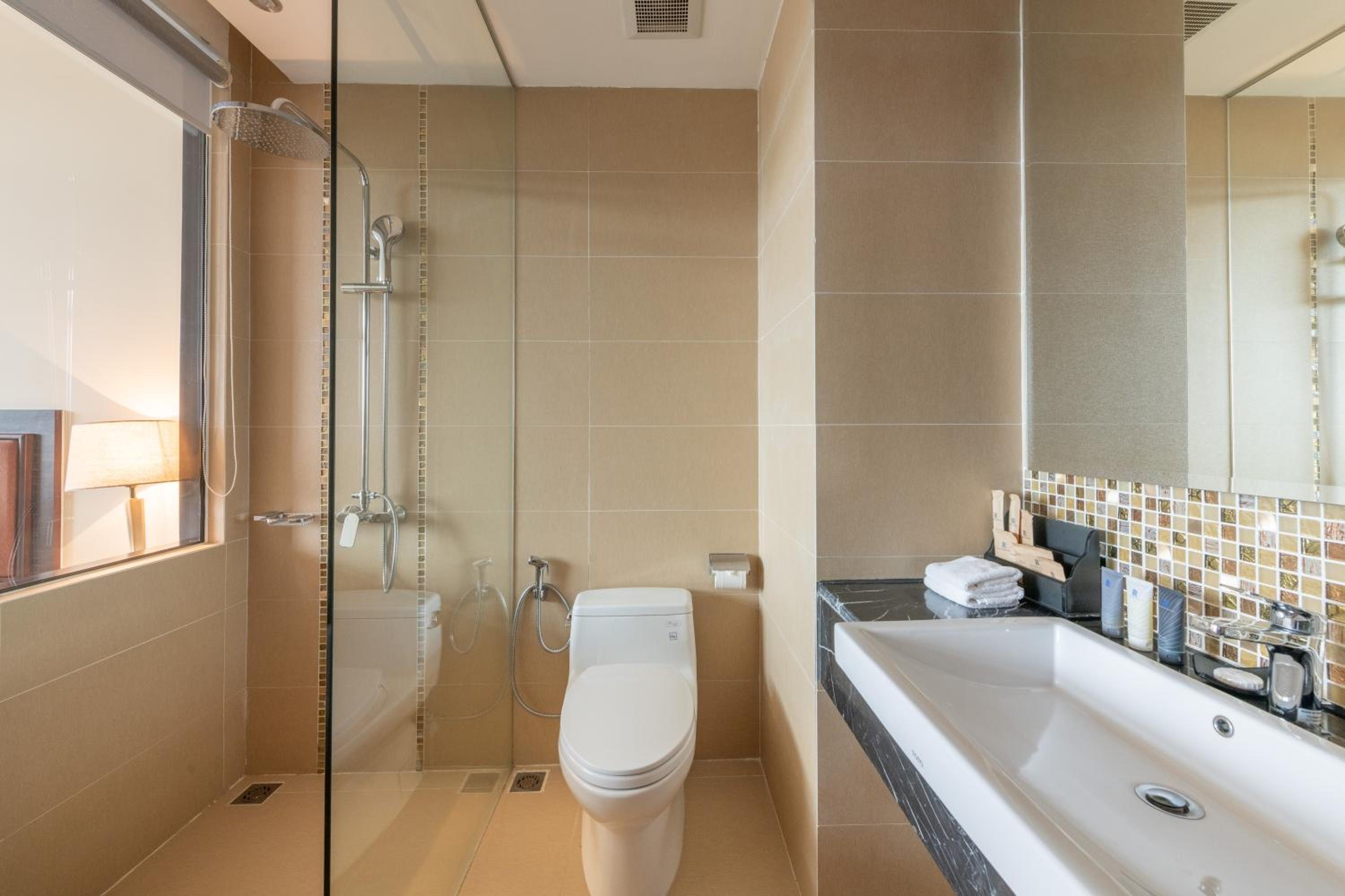 Double or Twin Room with Balcony photo 3