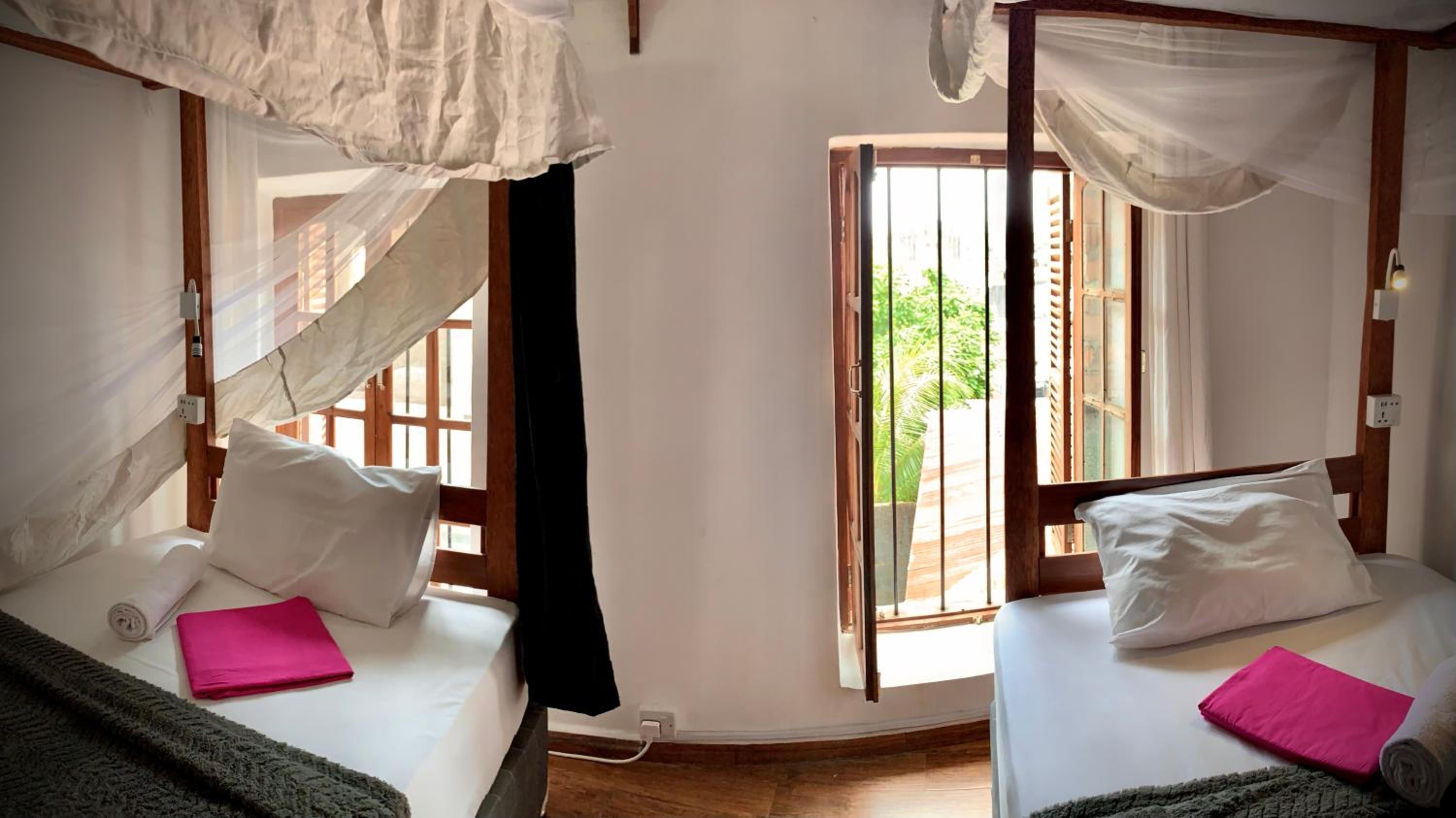 Bed in 4-Bed Mixed Dormitory Room photo 2
