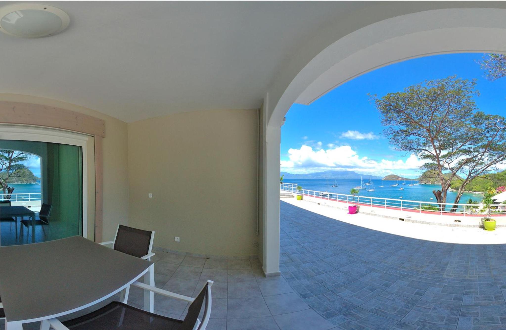 King Room - Disability Access Sea view photo 3
