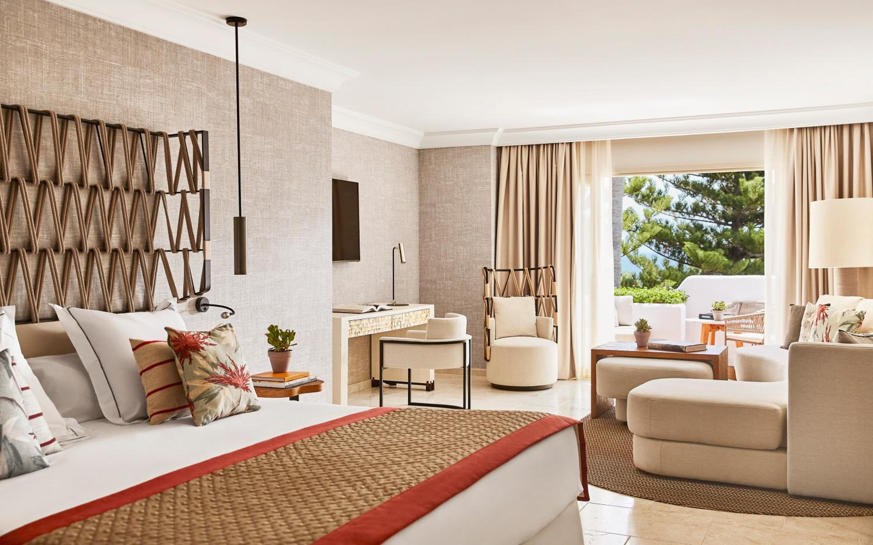 Grand Suite (Non Smoking) photo 1