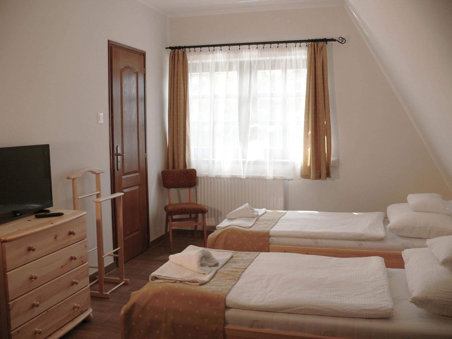 Twin Room photo 1