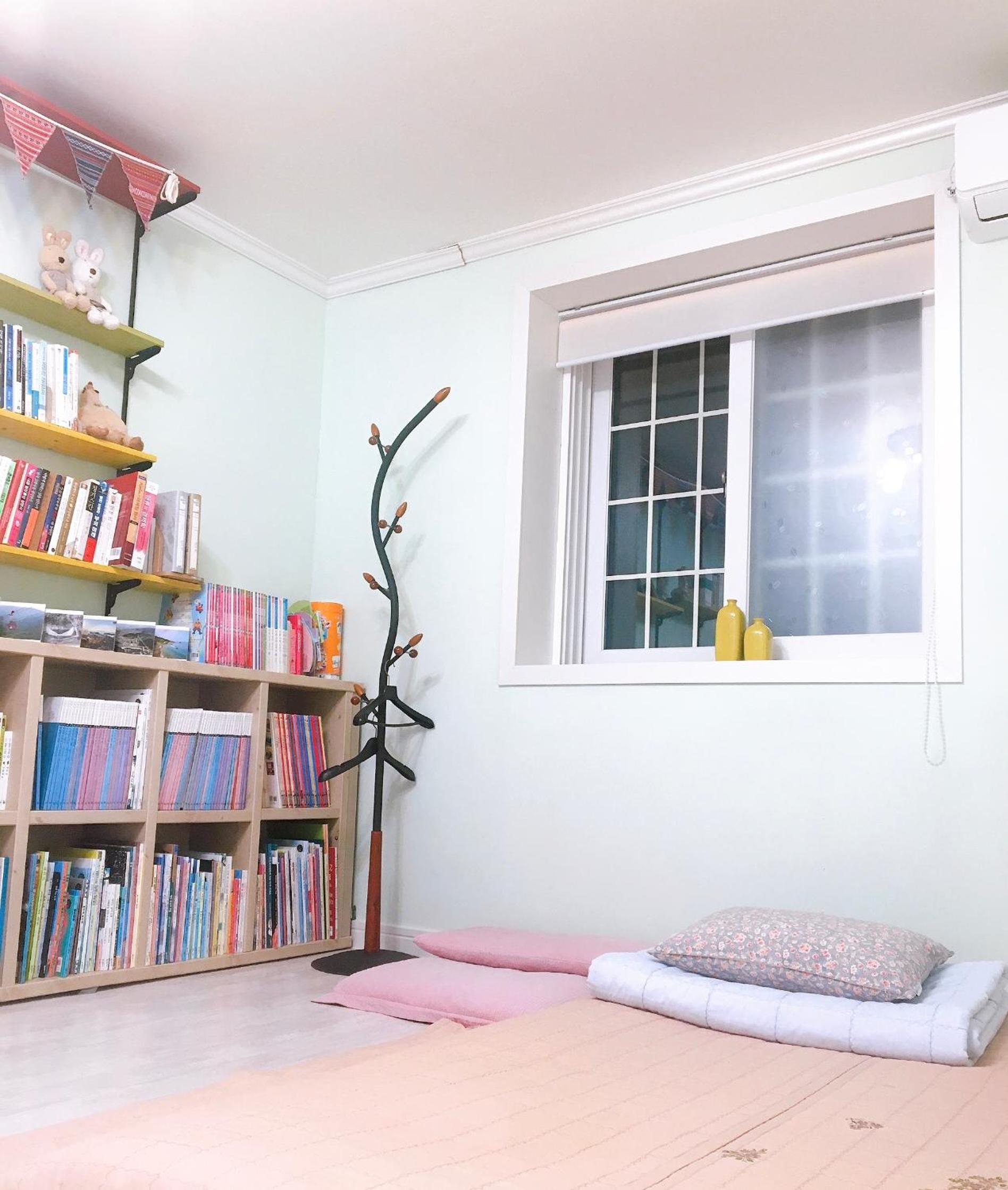 Family Room - Photo 19