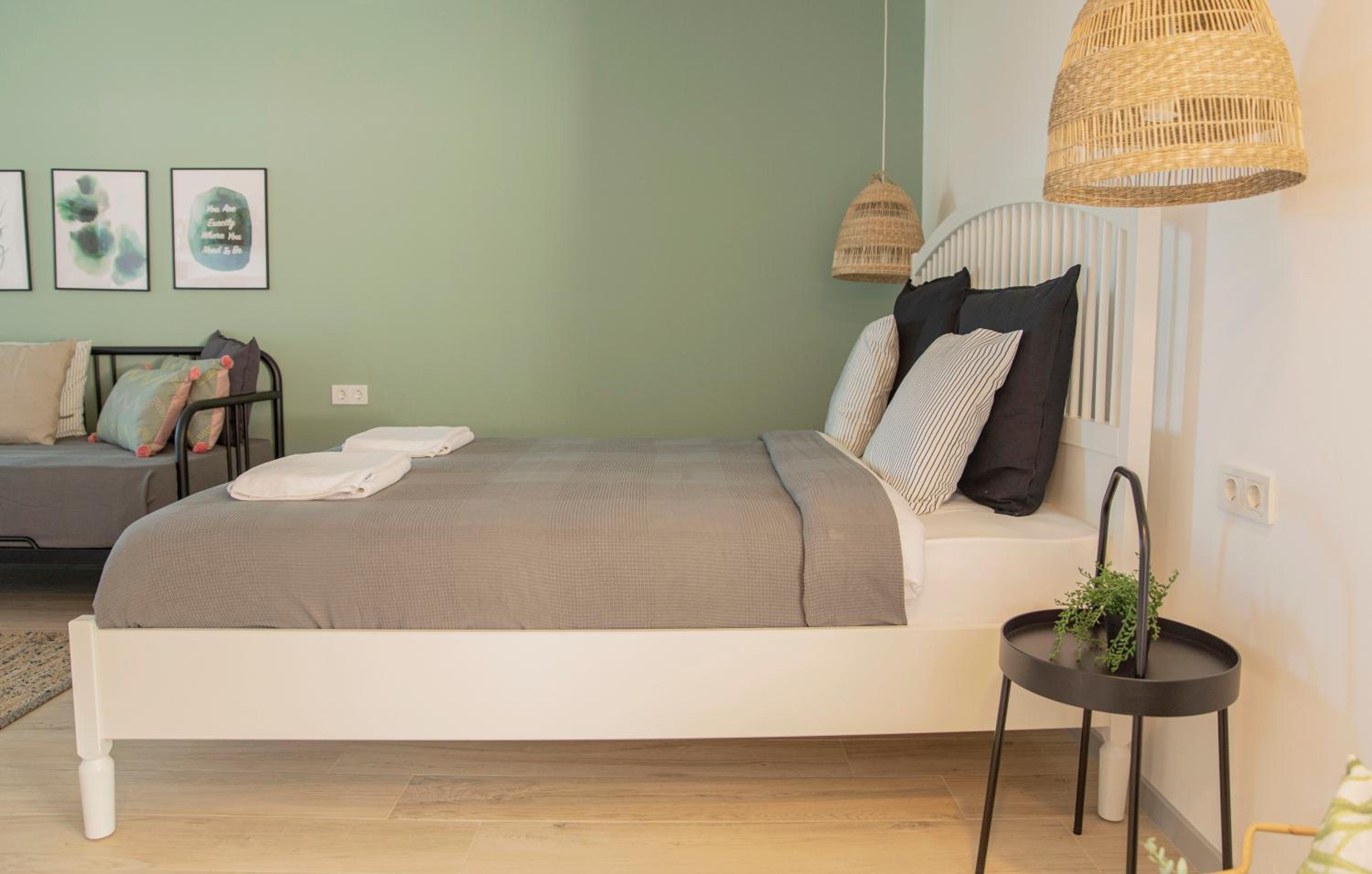 Double Room with Extra Bed - Photo 1