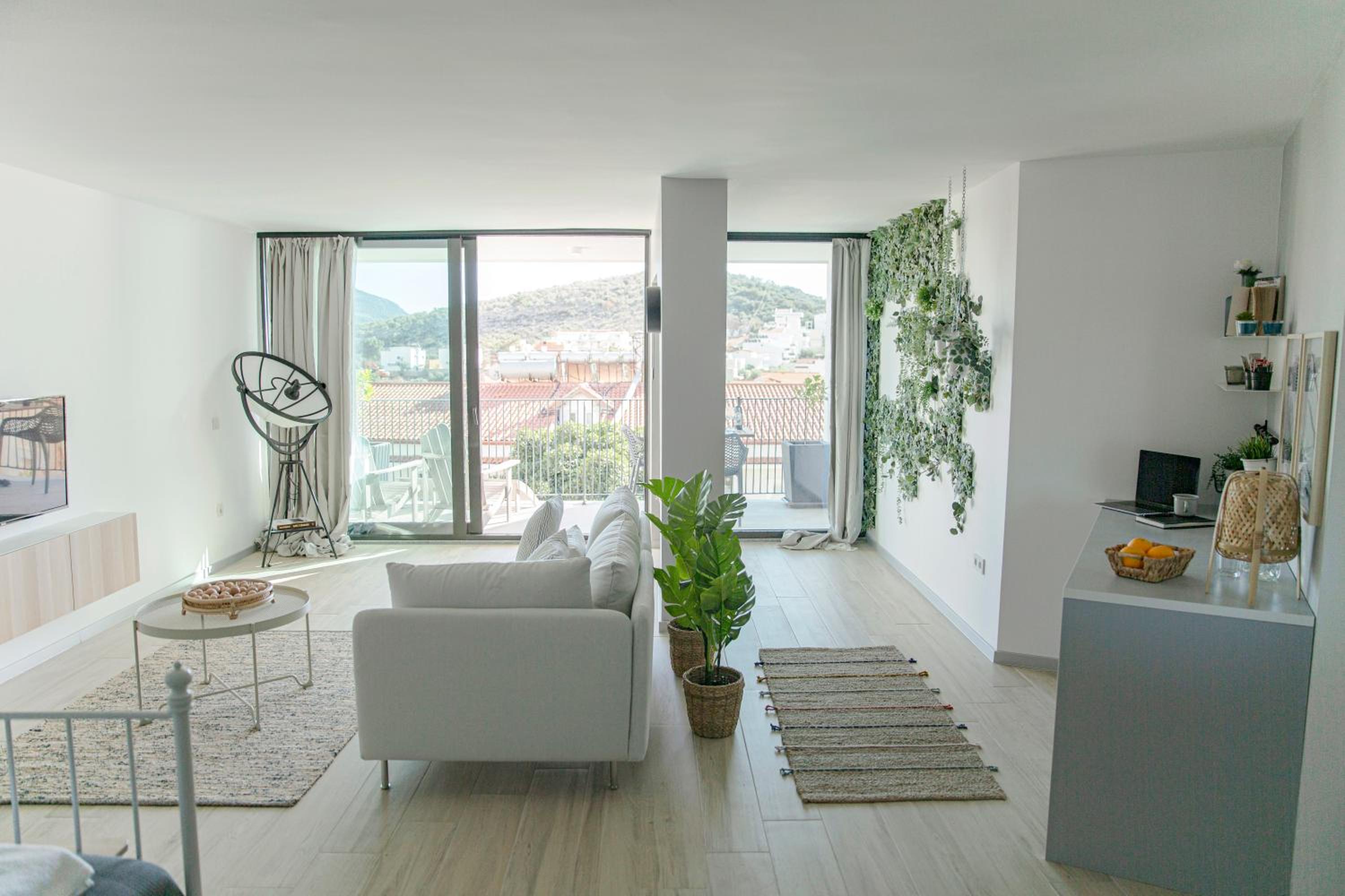 King Suite with Sea View - Photo 11