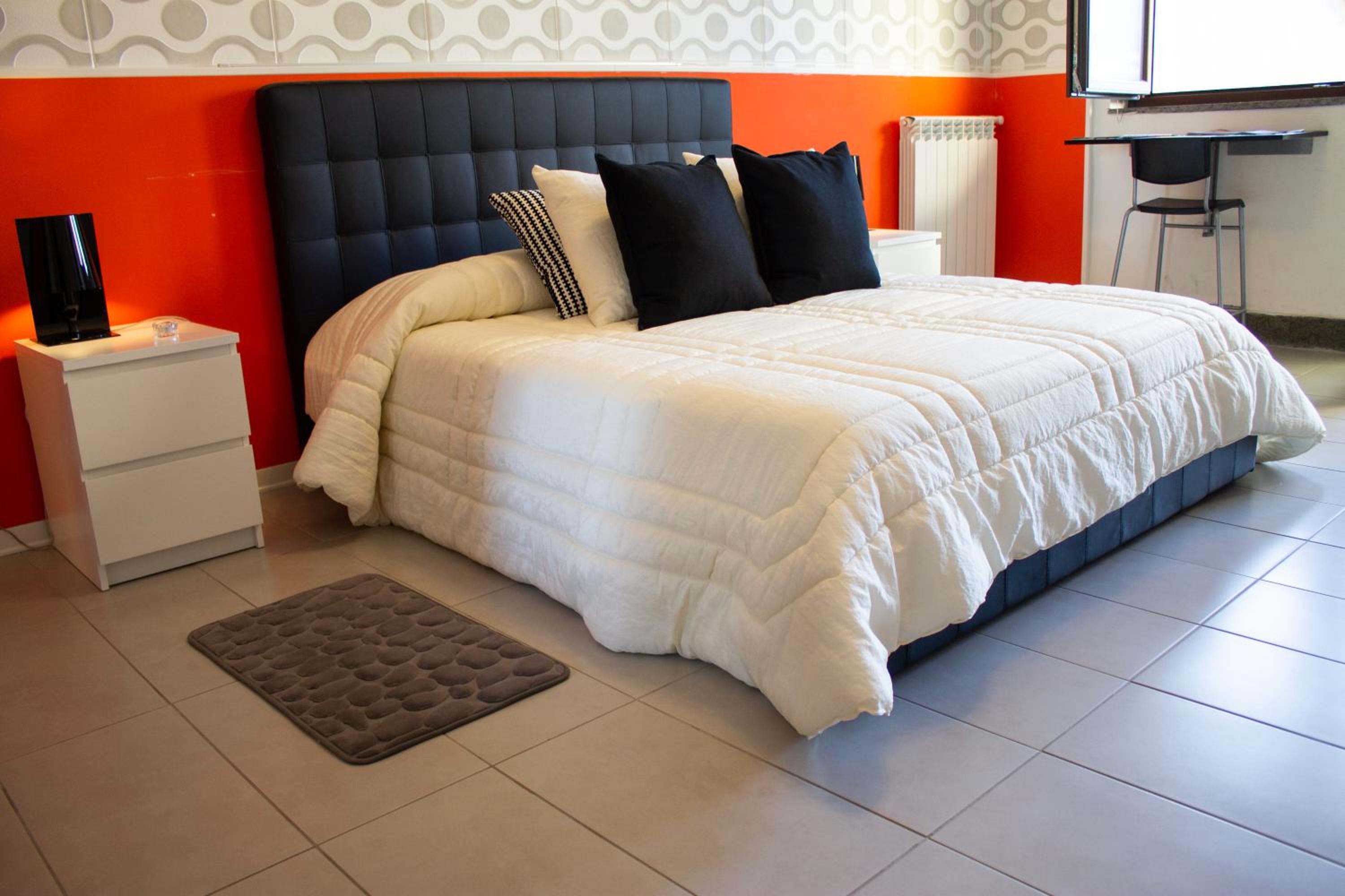 Deluxe Room - Photo 8