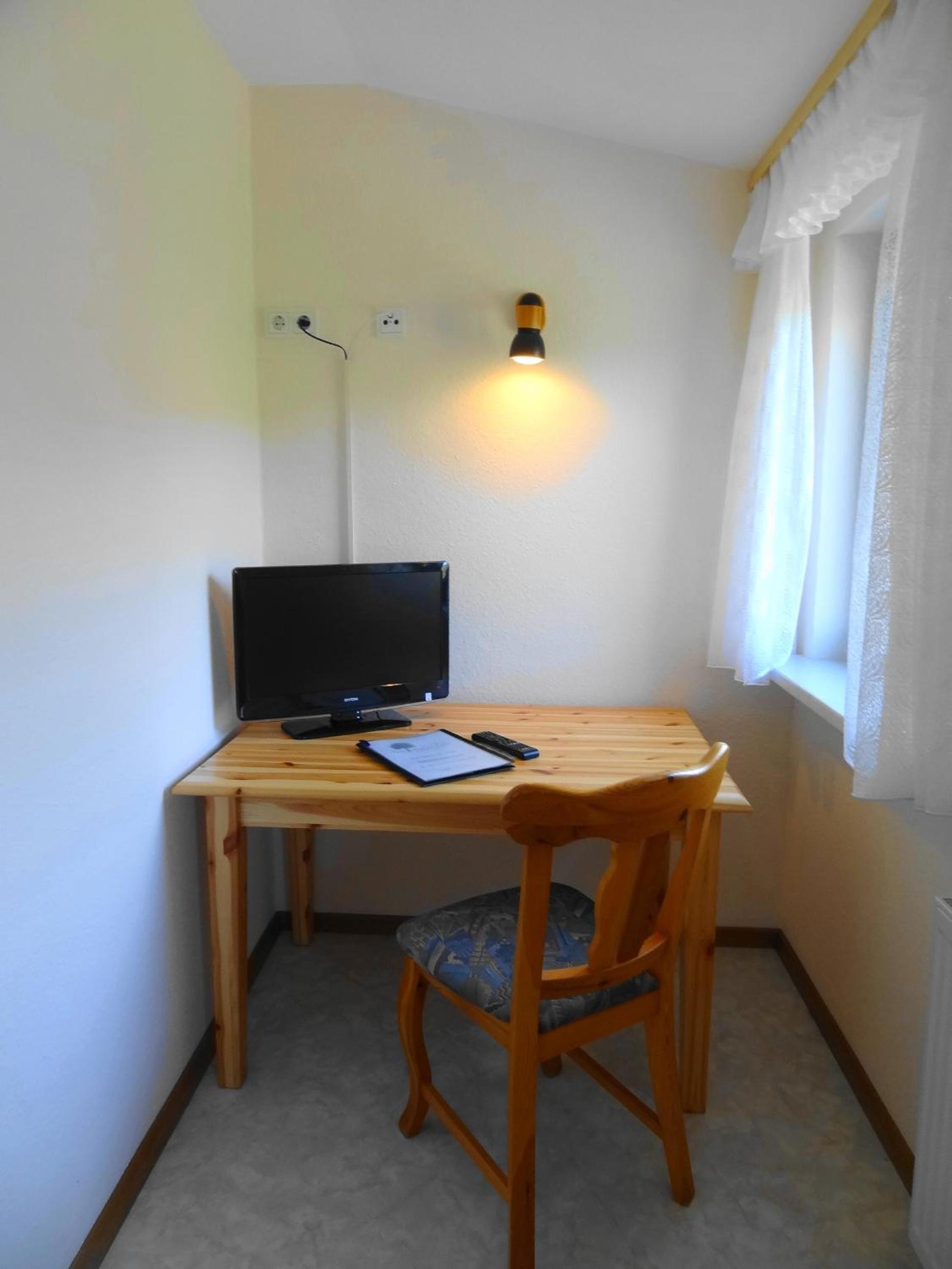 Single Room photo 2