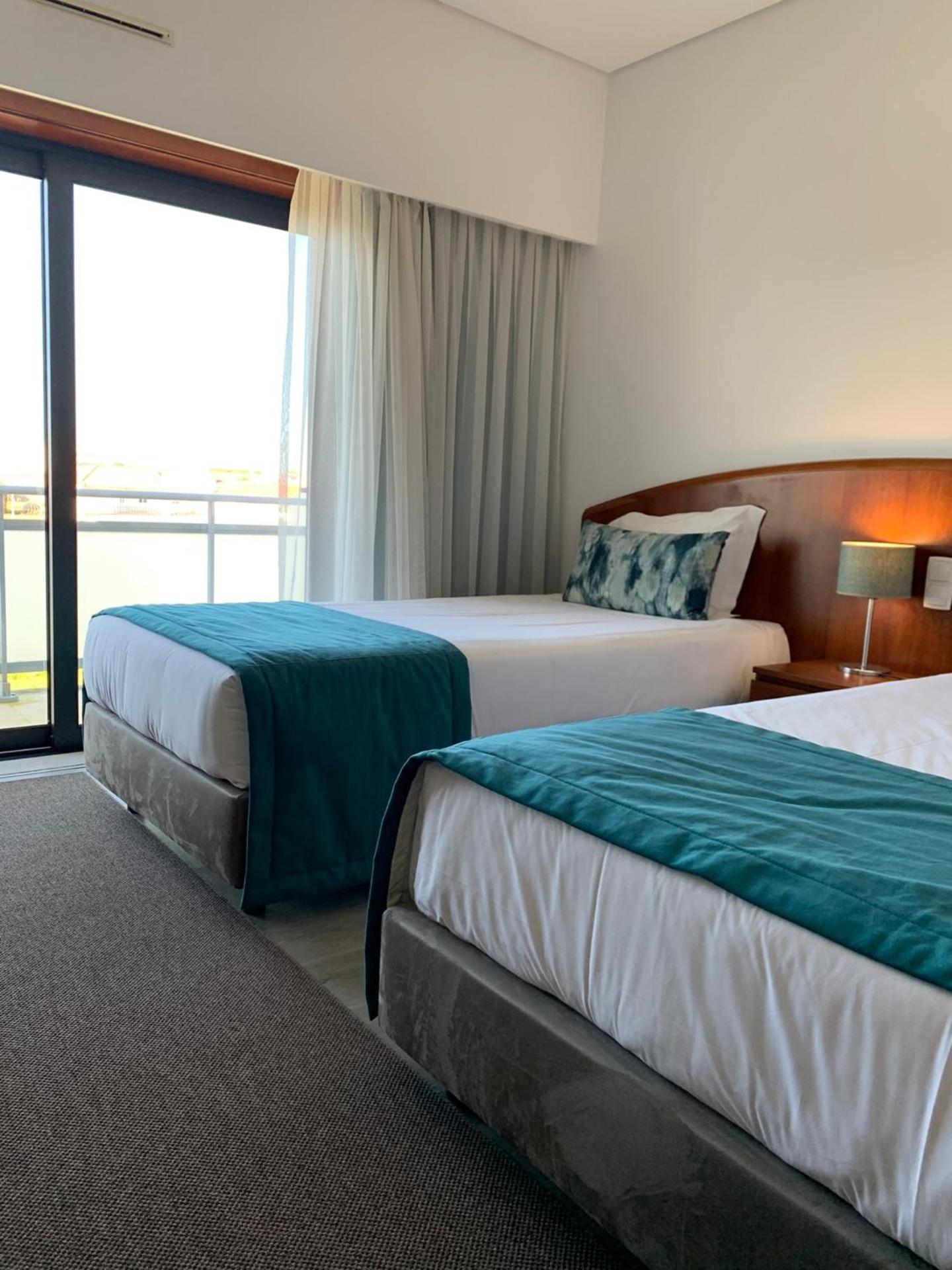 Twin Room with Balcony - Photo 5