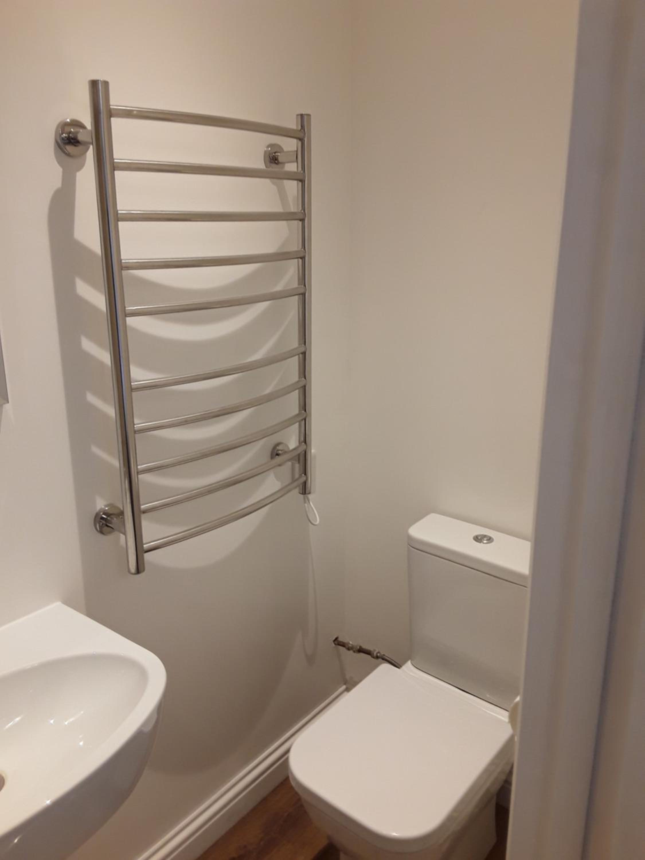 Double Room with Private Bathroom - Photo 5