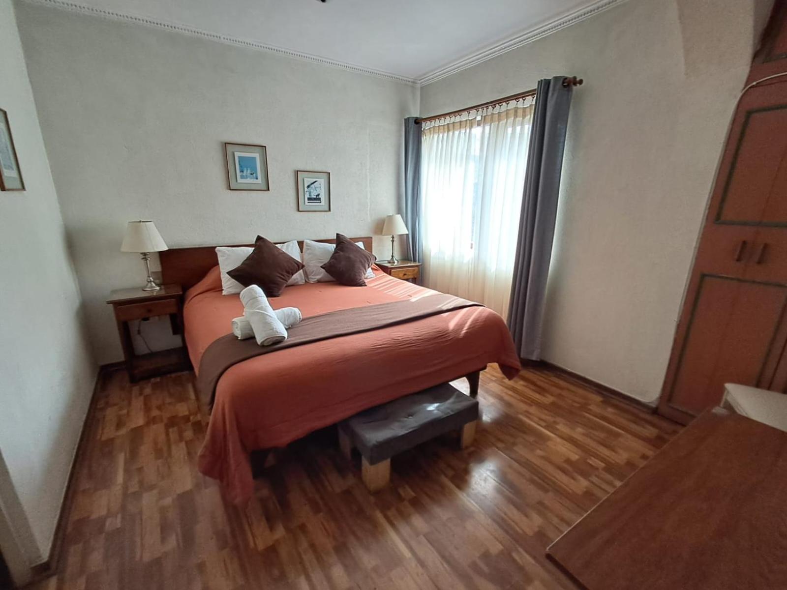 Deluxe Queen Suite