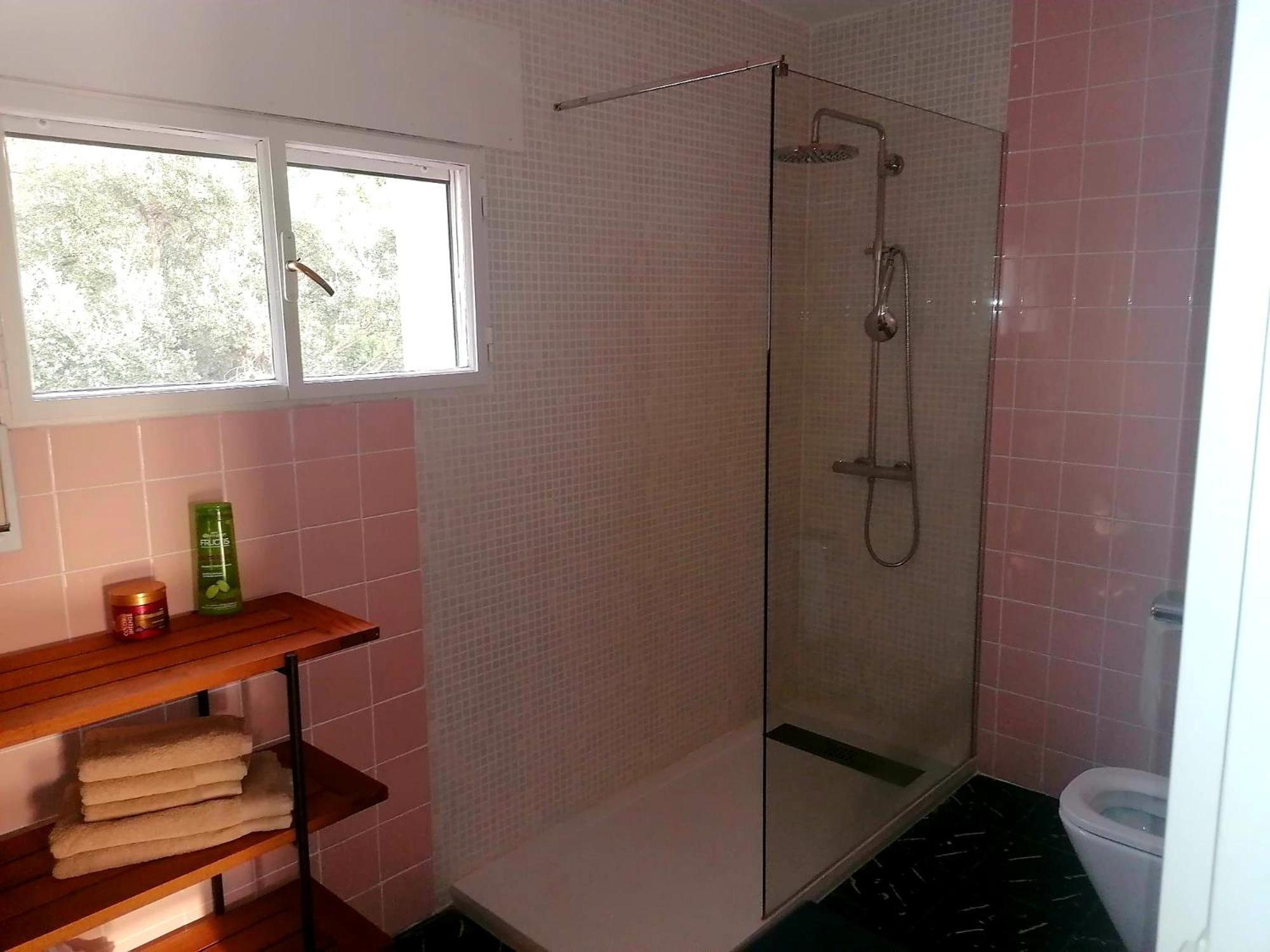 Two-Bedroom Apartment - Photo 16
