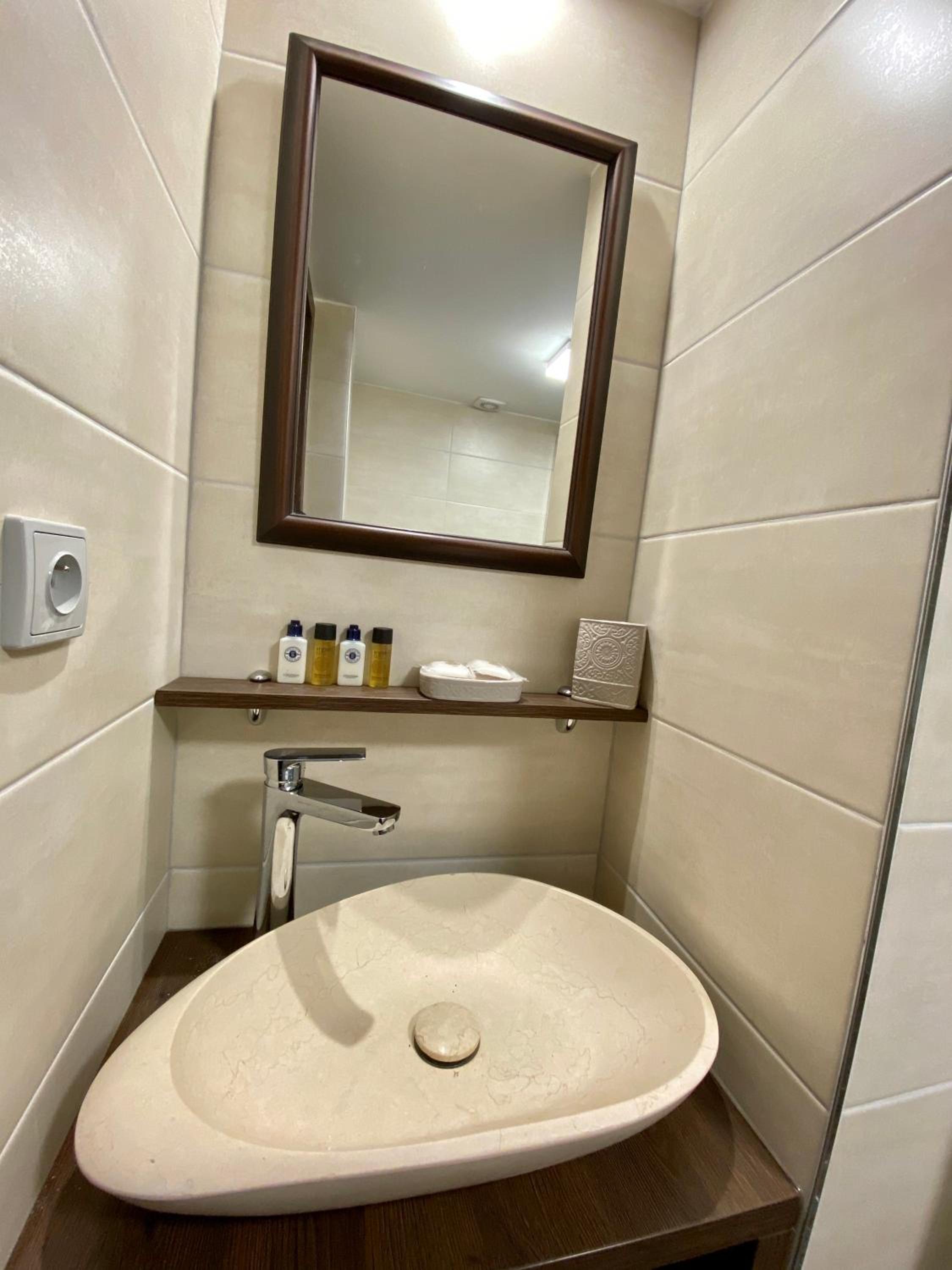 Standard Twin Room photo 2
