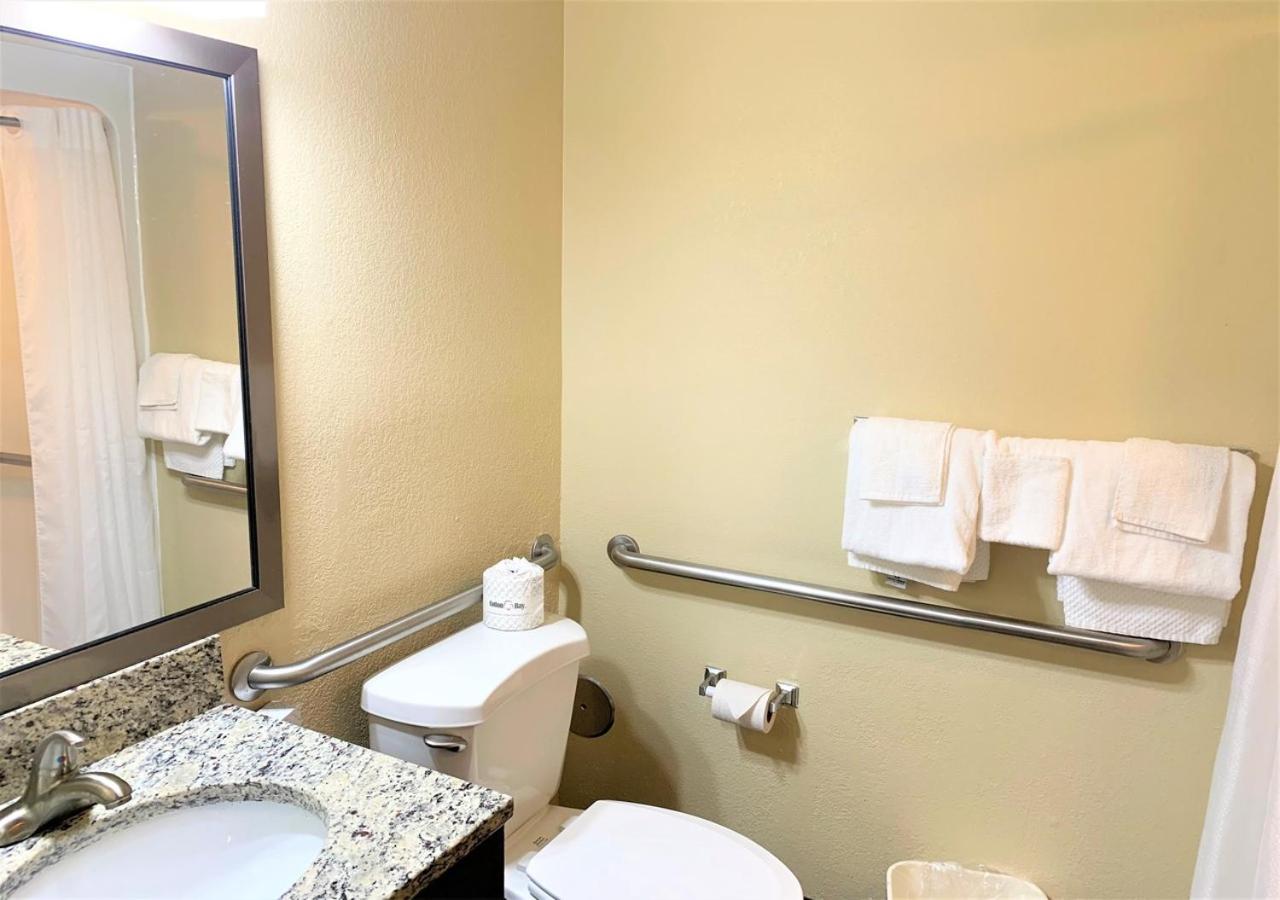 Double Suite - Non-Smoking - Photo 5