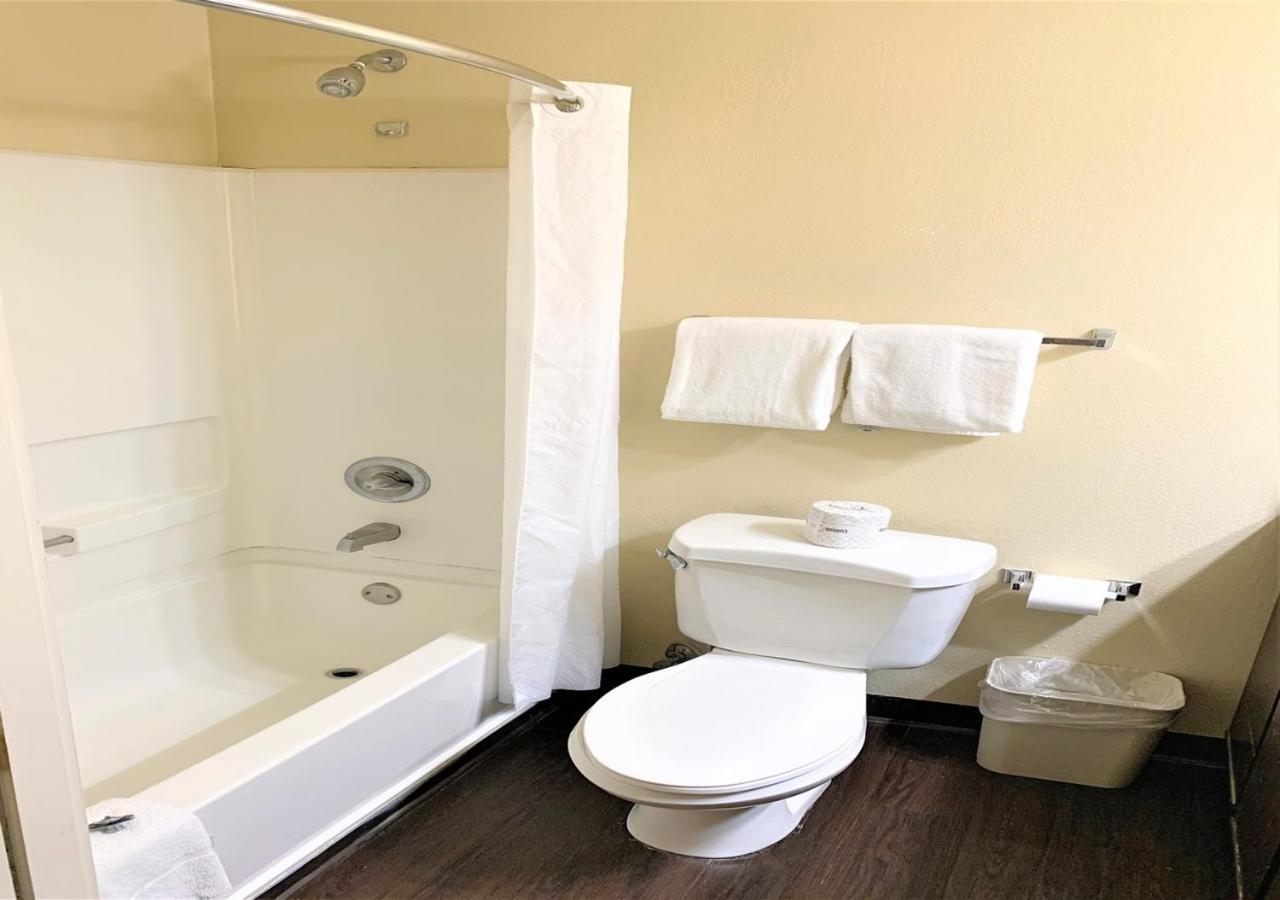 Double Suite - Non-Smoking - Photo 6