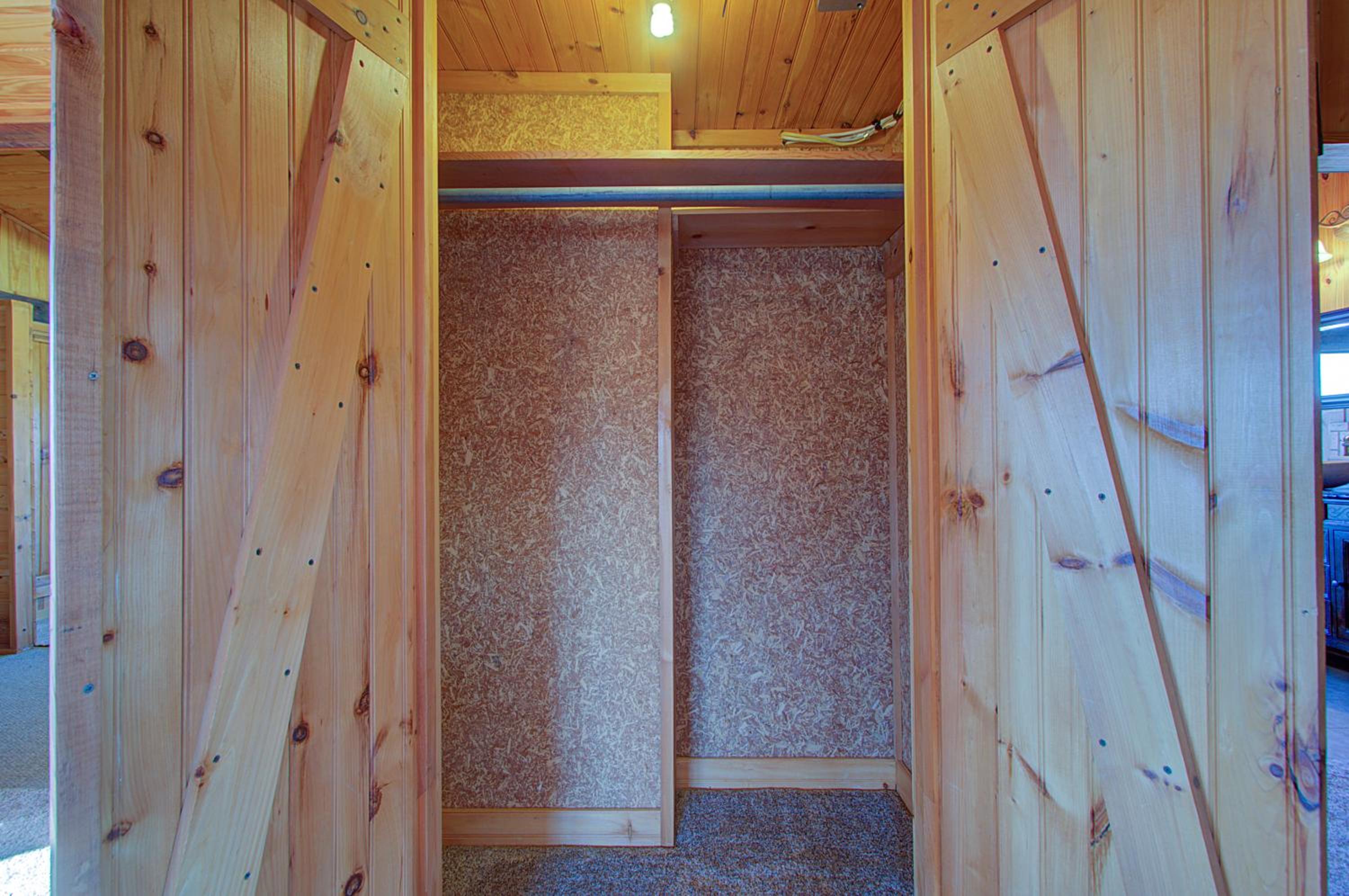 One-Bedroom House - Photo 10