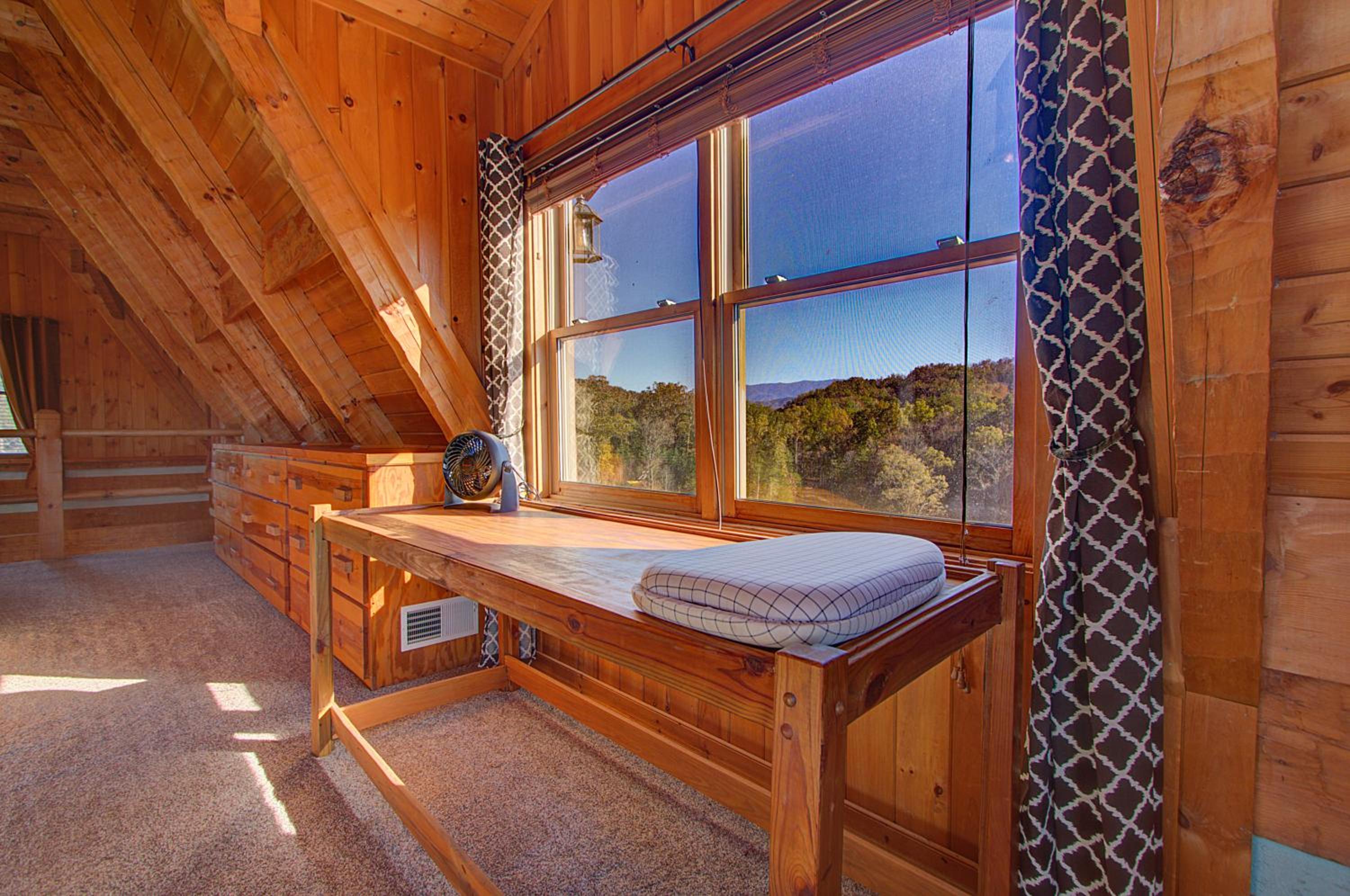 One-Bedroom House - Photo 14