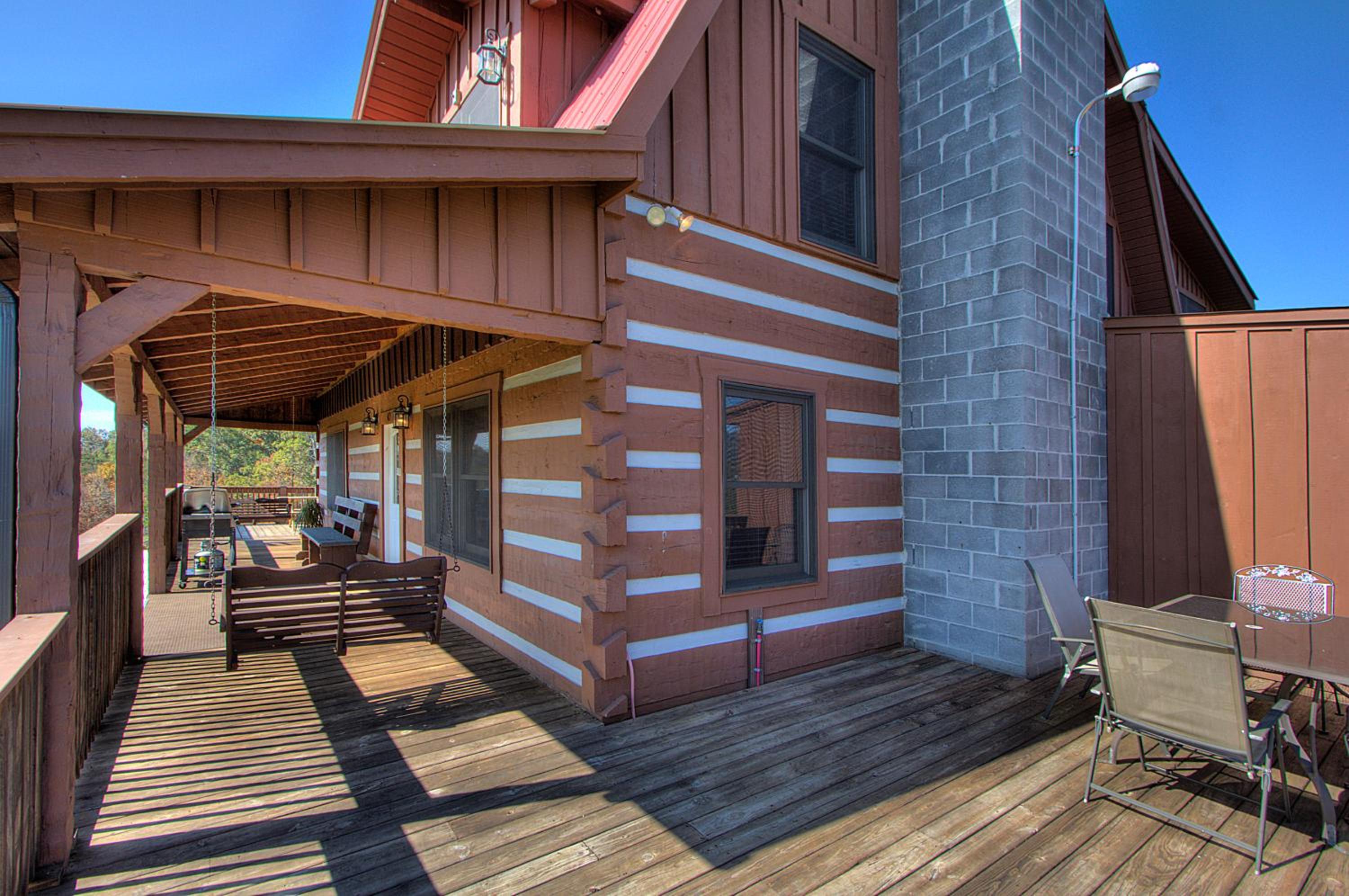 One-Bedroom House - Photo 37