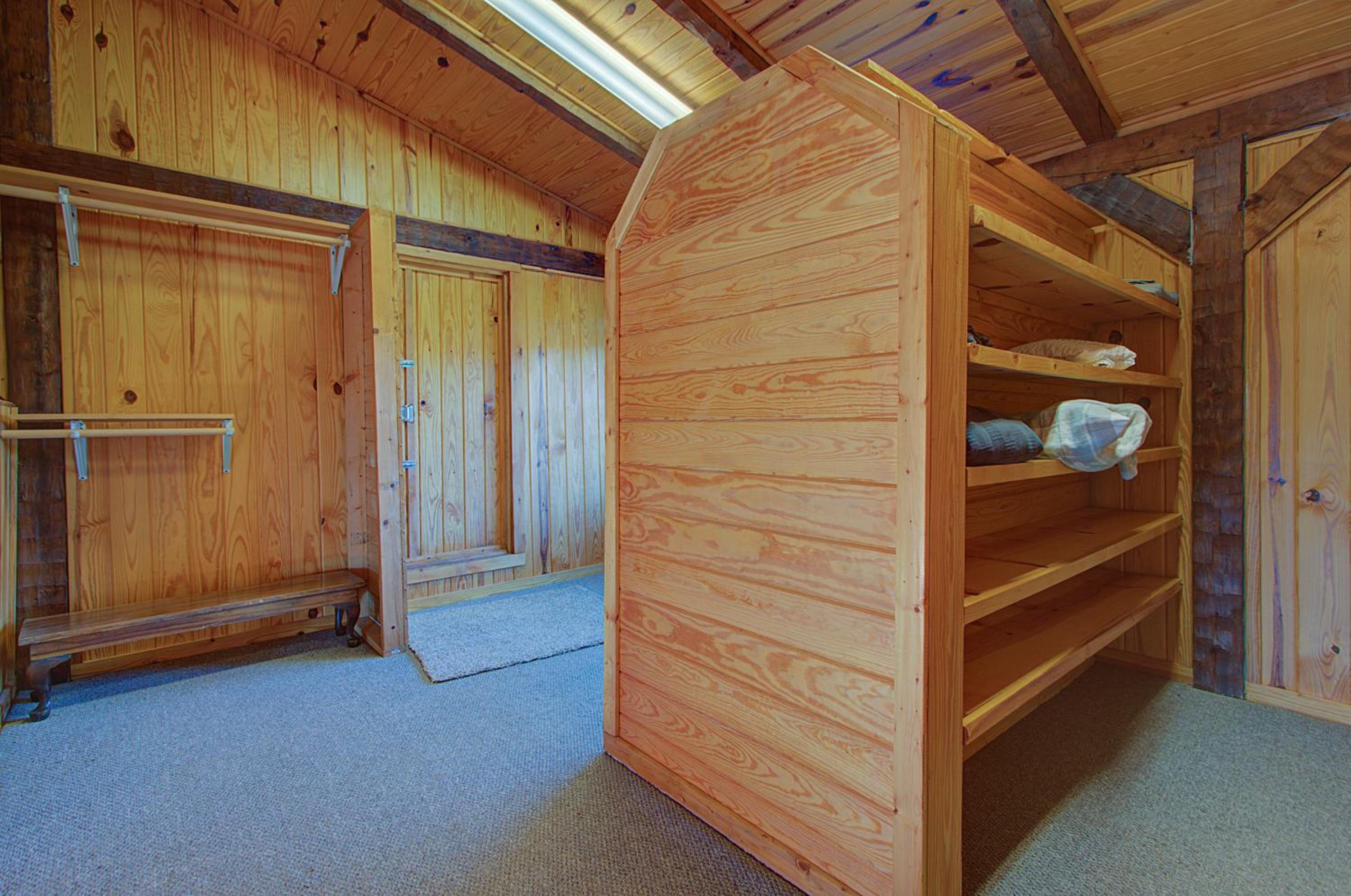 One-Bedroom House - Photo 40