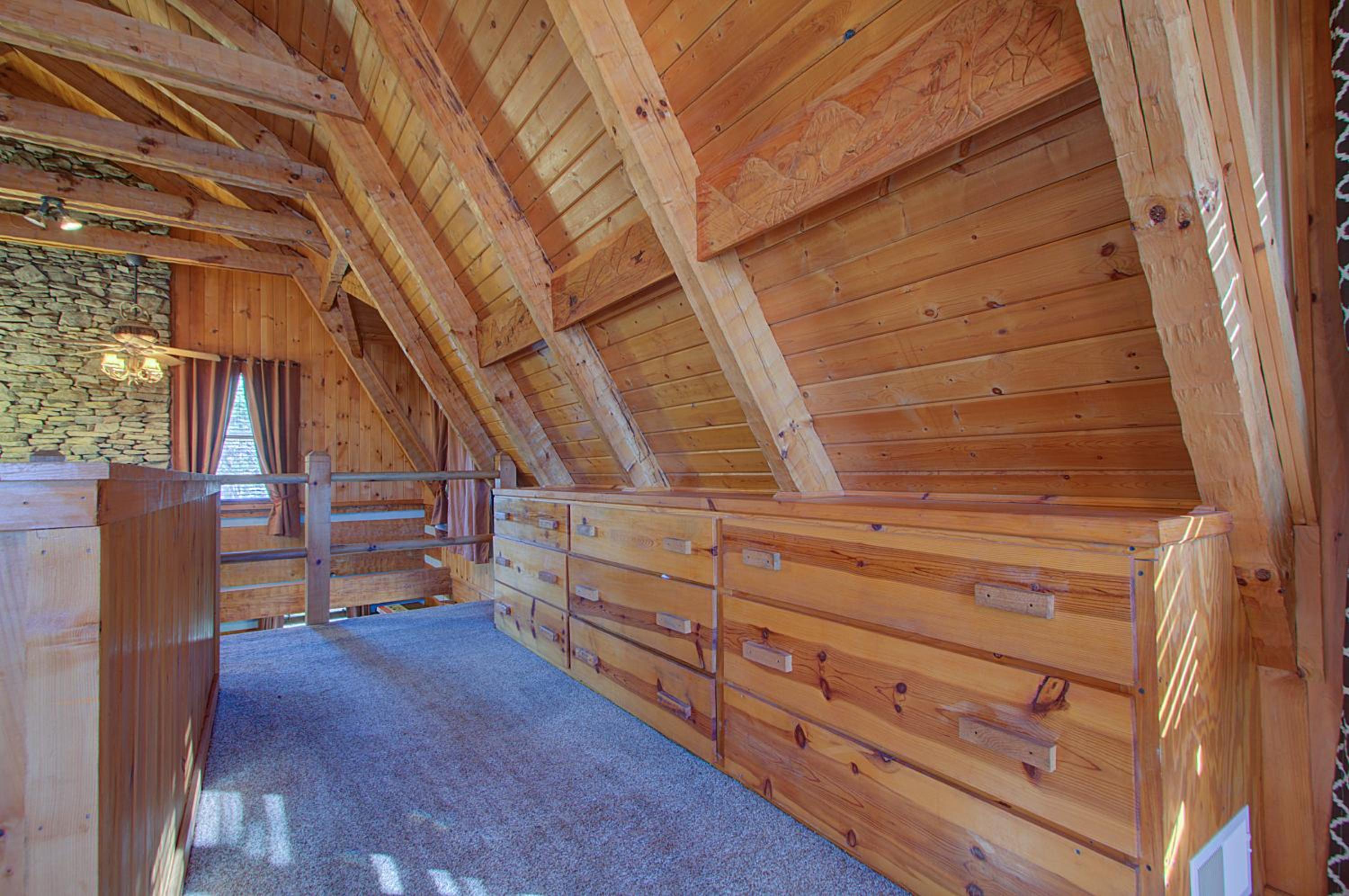 One-Bedroom House - Photo 47