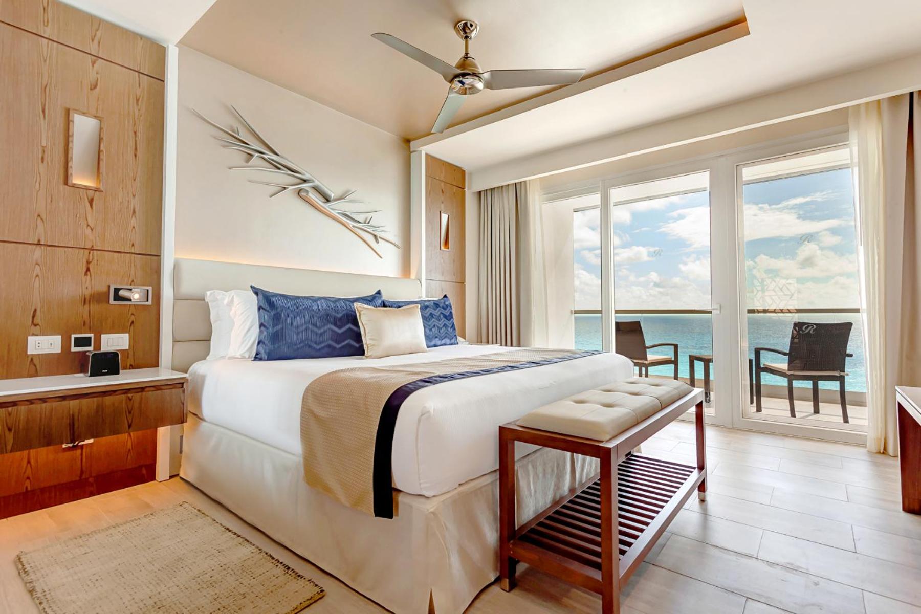 Luxury Suite Ocean Front - Photo 1