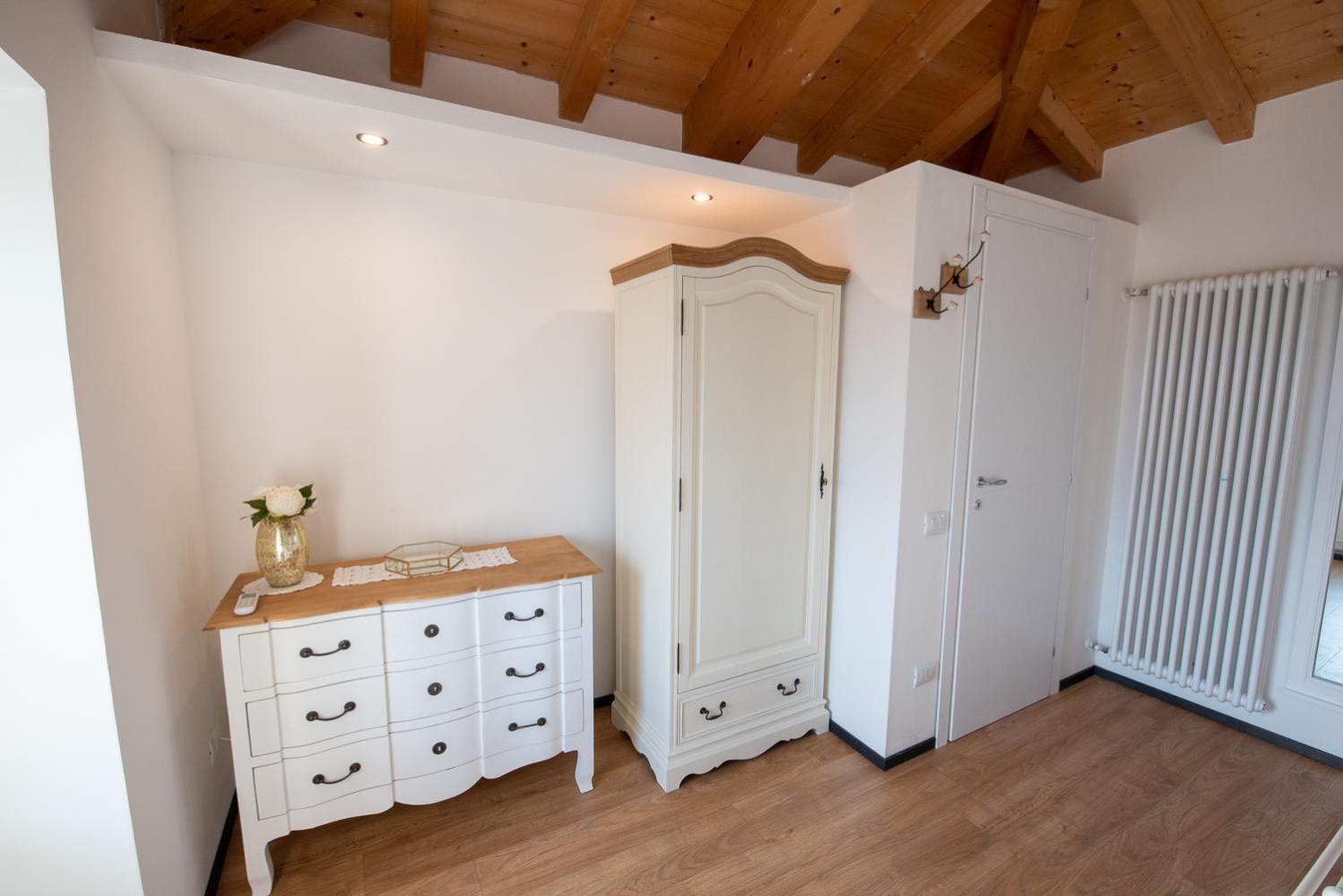 Three-Bedroom House photo 3