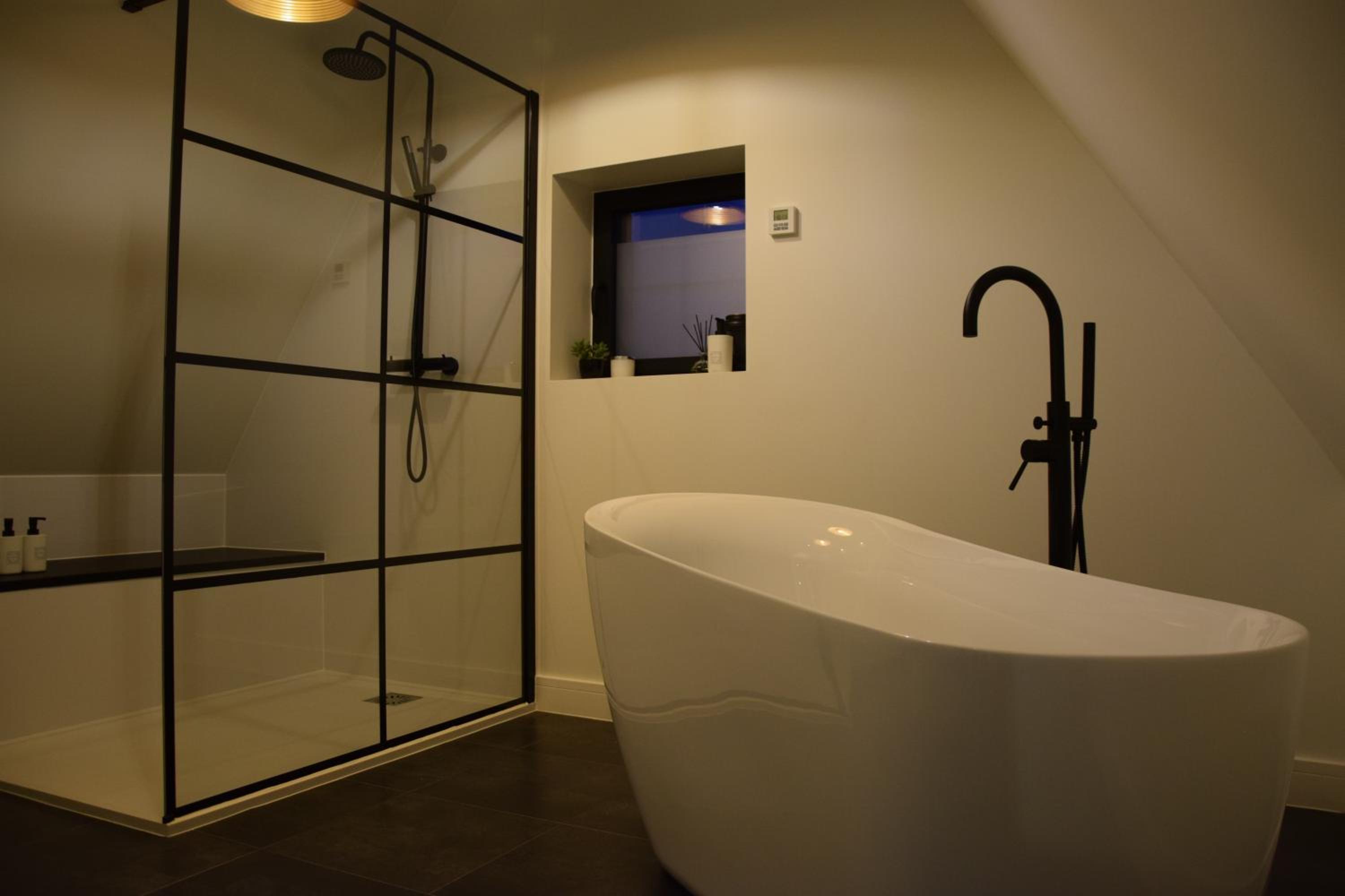 Superior King Room photo 2