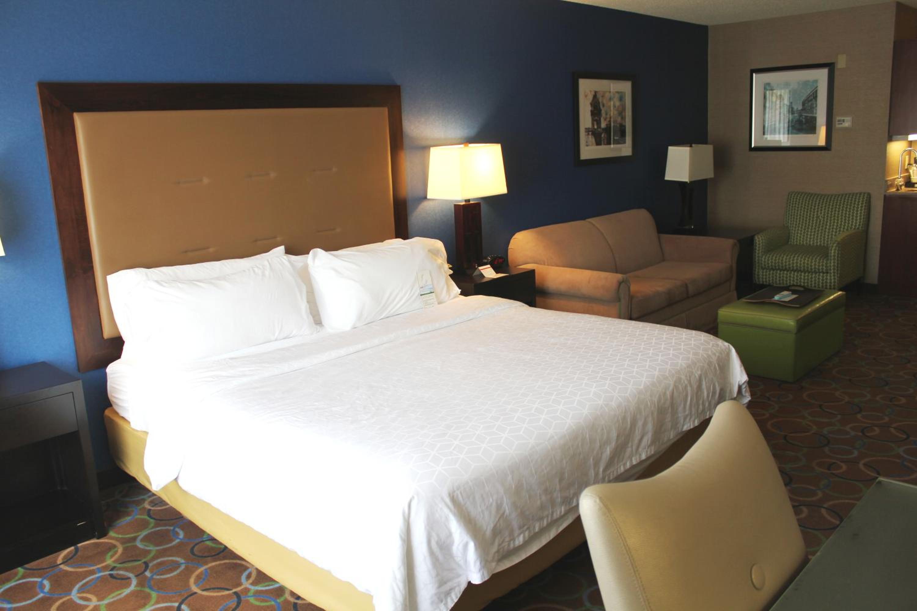 King Room - Hearing Accessible/Non-Smoking 