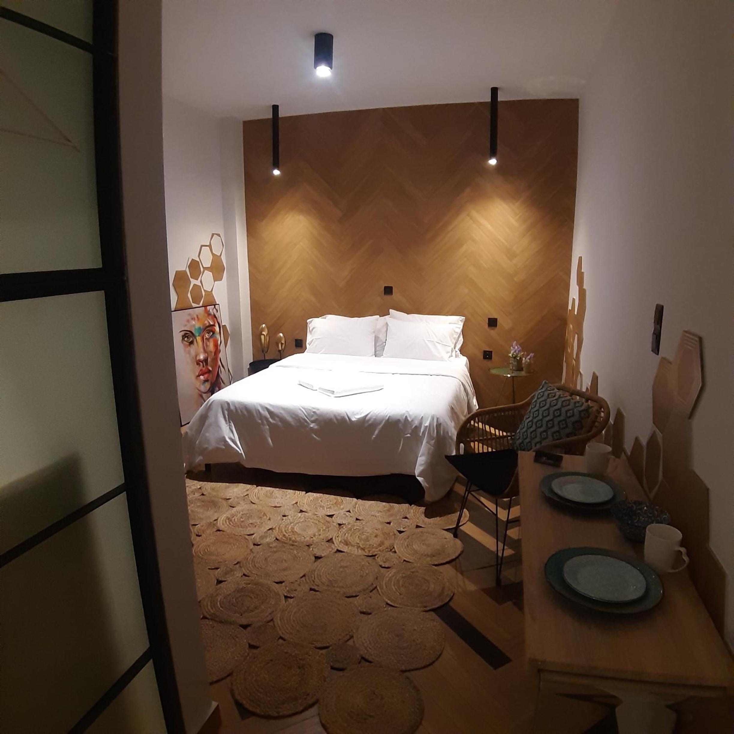 One-Bedroom Apartment - Photo 17