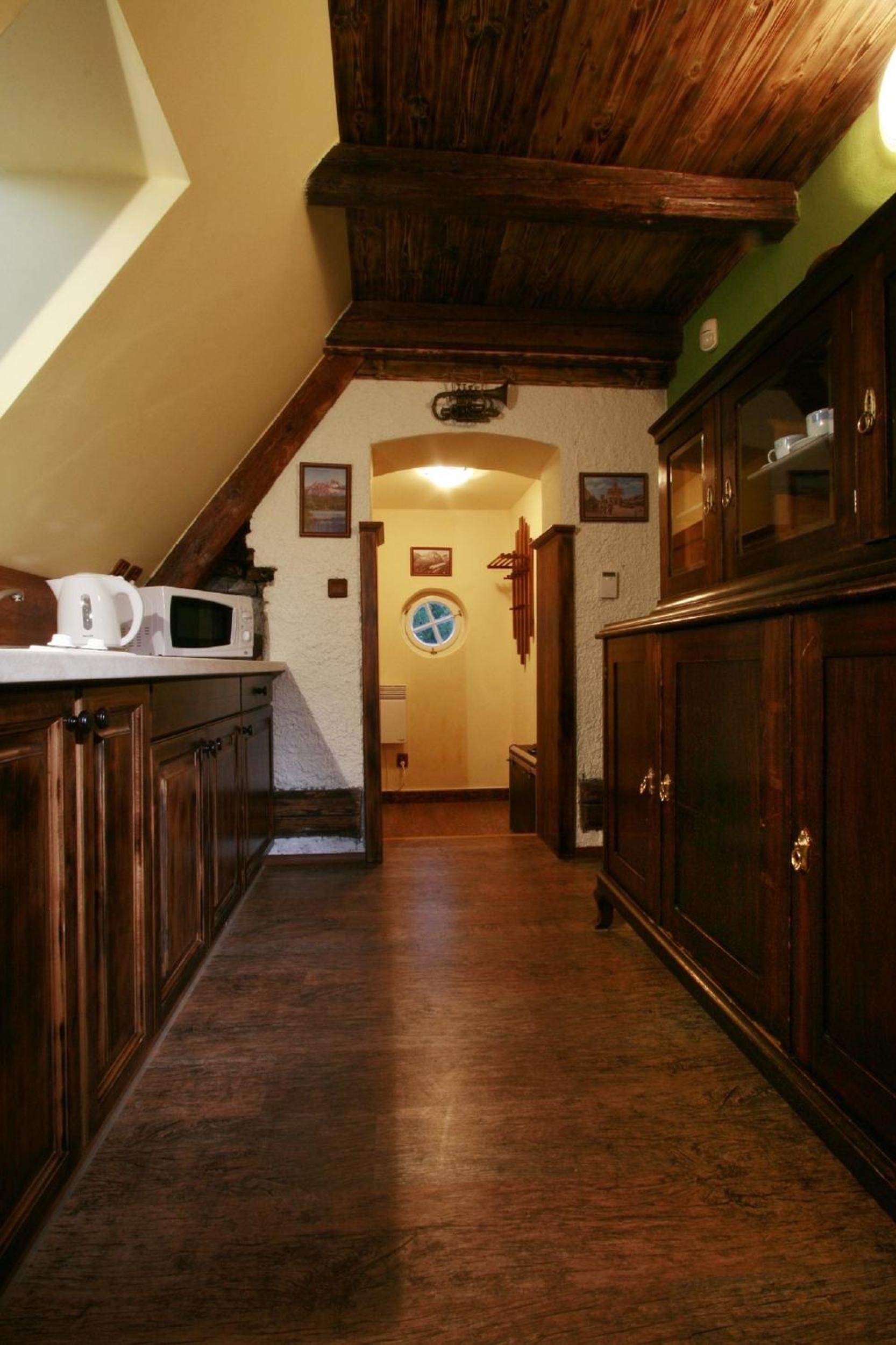 Maisonette Apartment - Photo 10