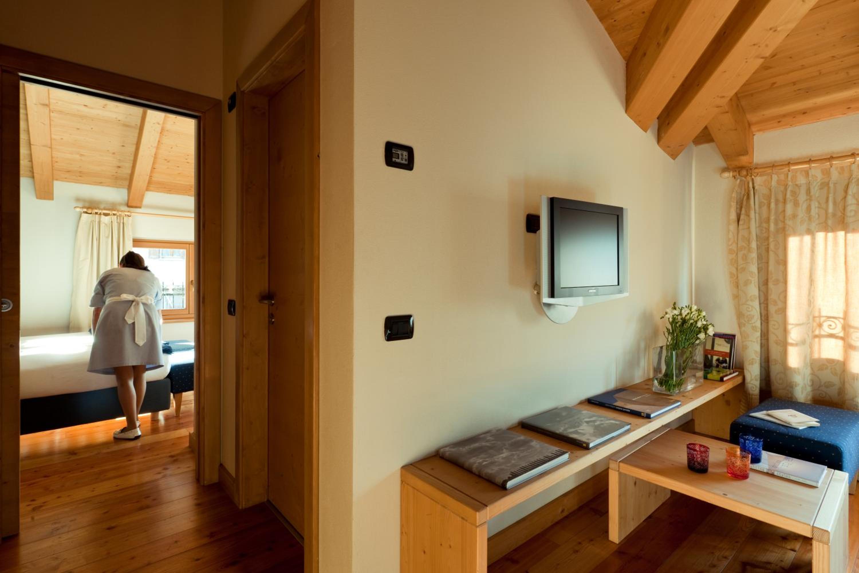 Suite - Photo 2