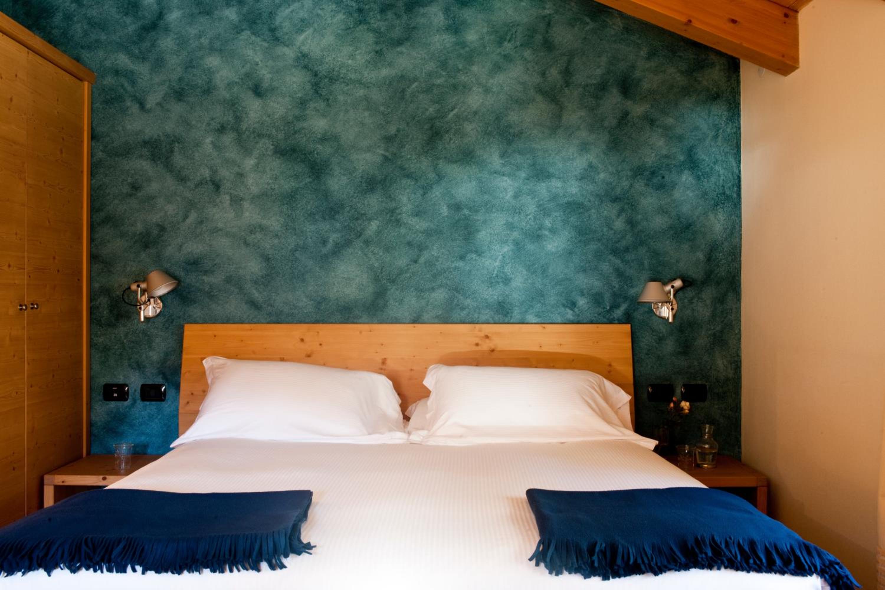 Suite - Photo 3