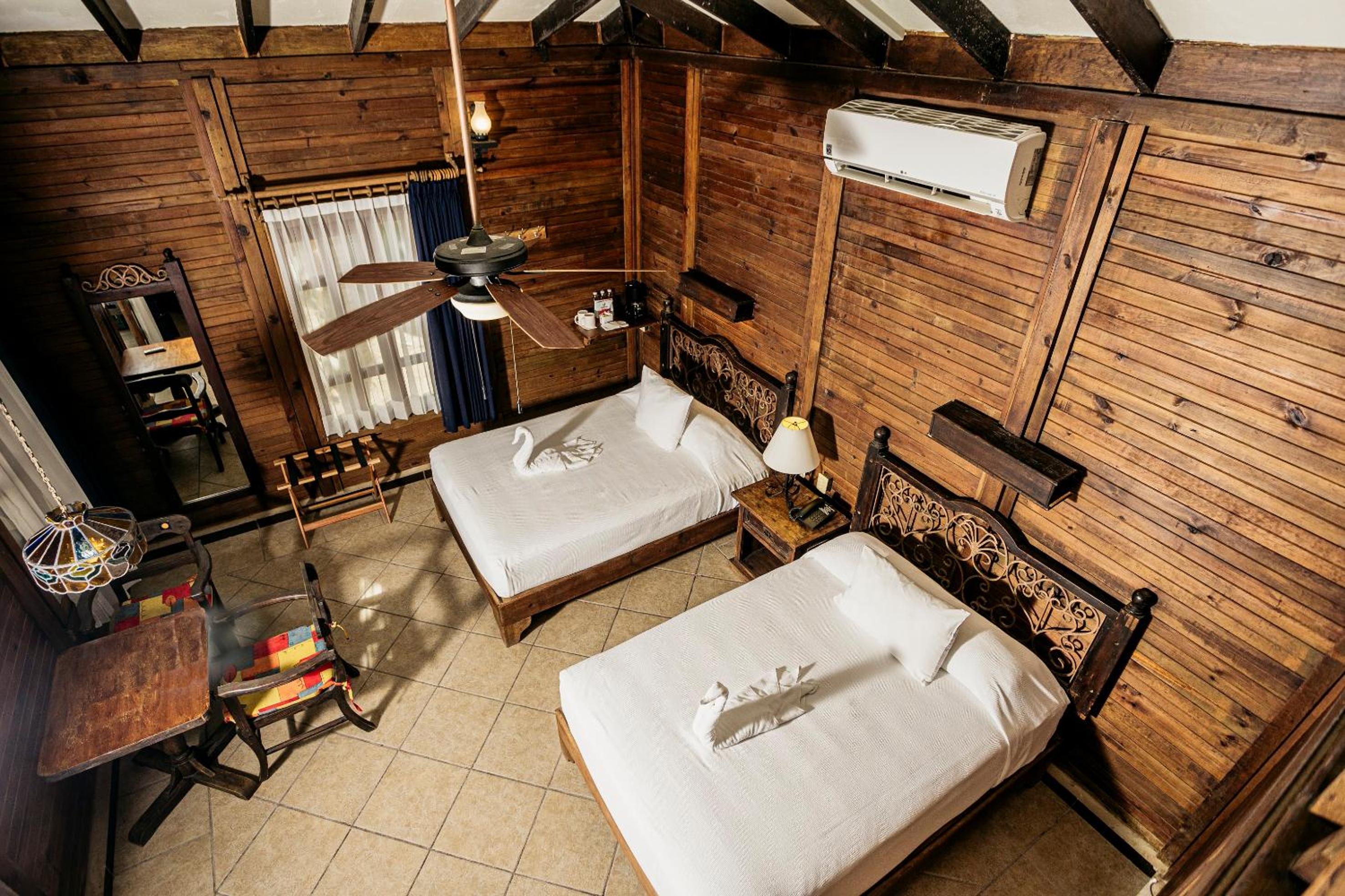 Jungle Experience Bungalow - 2 Double Beds