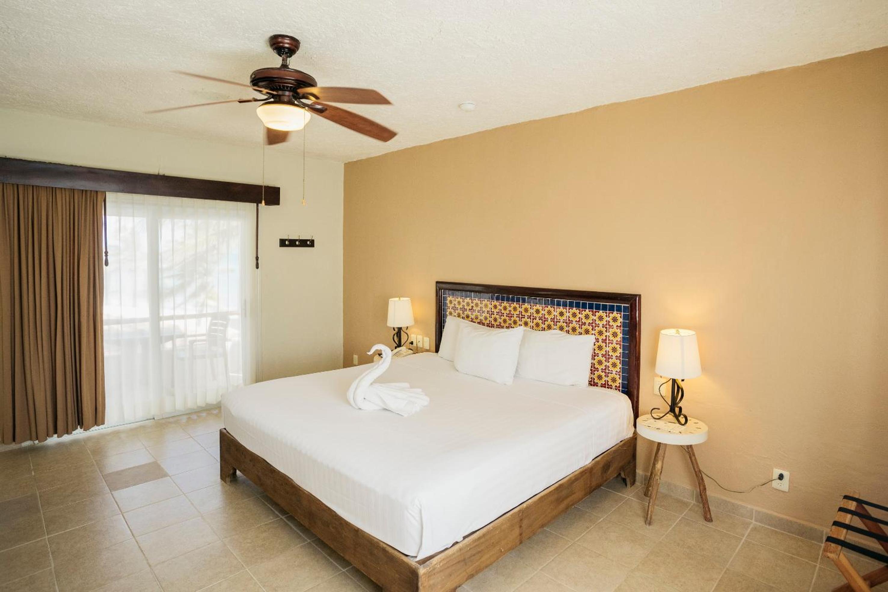 Classic Room - King bed