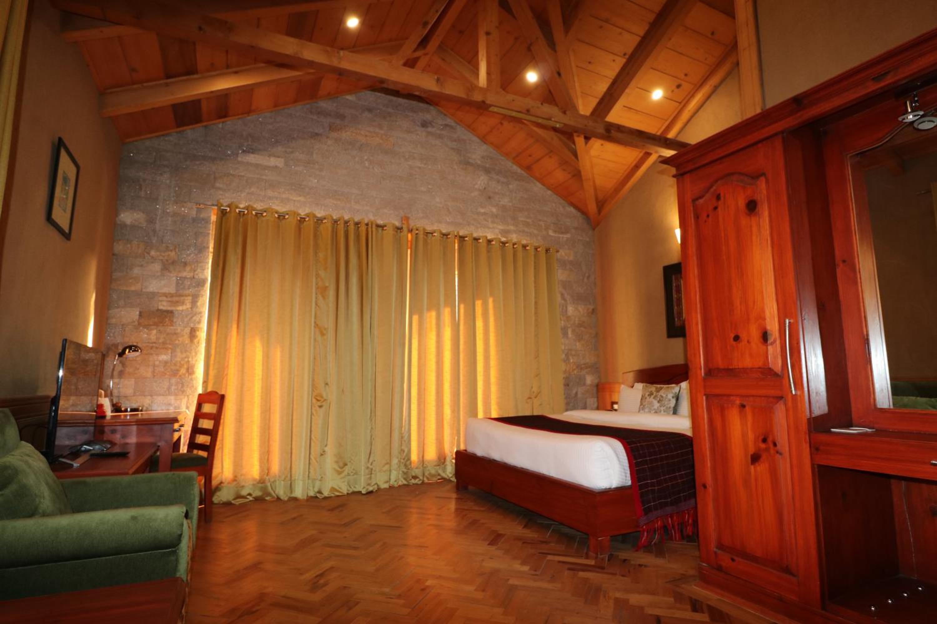 Superior King Room - Photo 2
