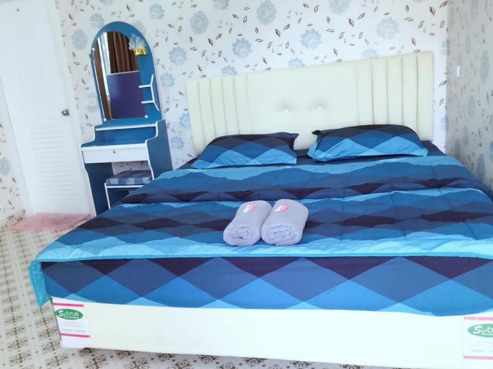 Double Room with Bathroom photo 2