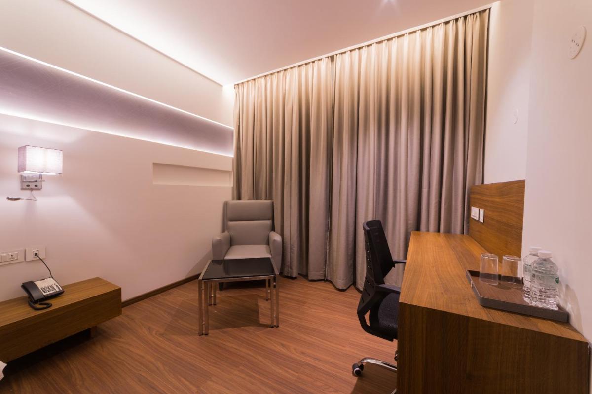 Standard Double Room - Photo 2
