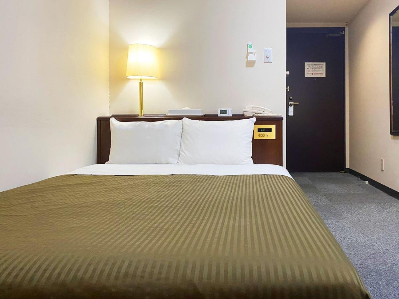 Double Room - Smoking photo 1