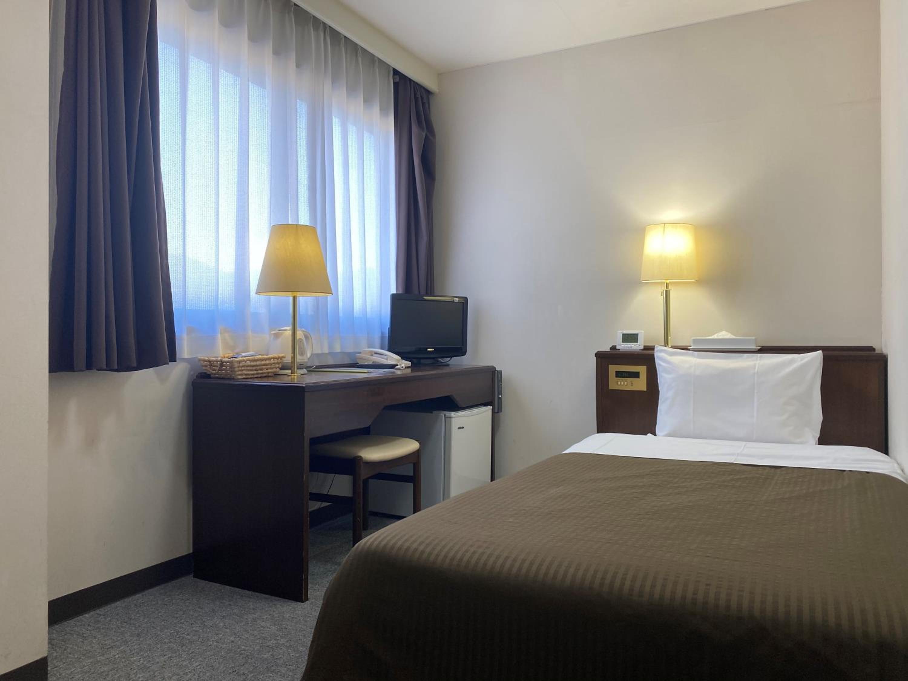 Deluxe Single Room - Non-Smoking photo 1
