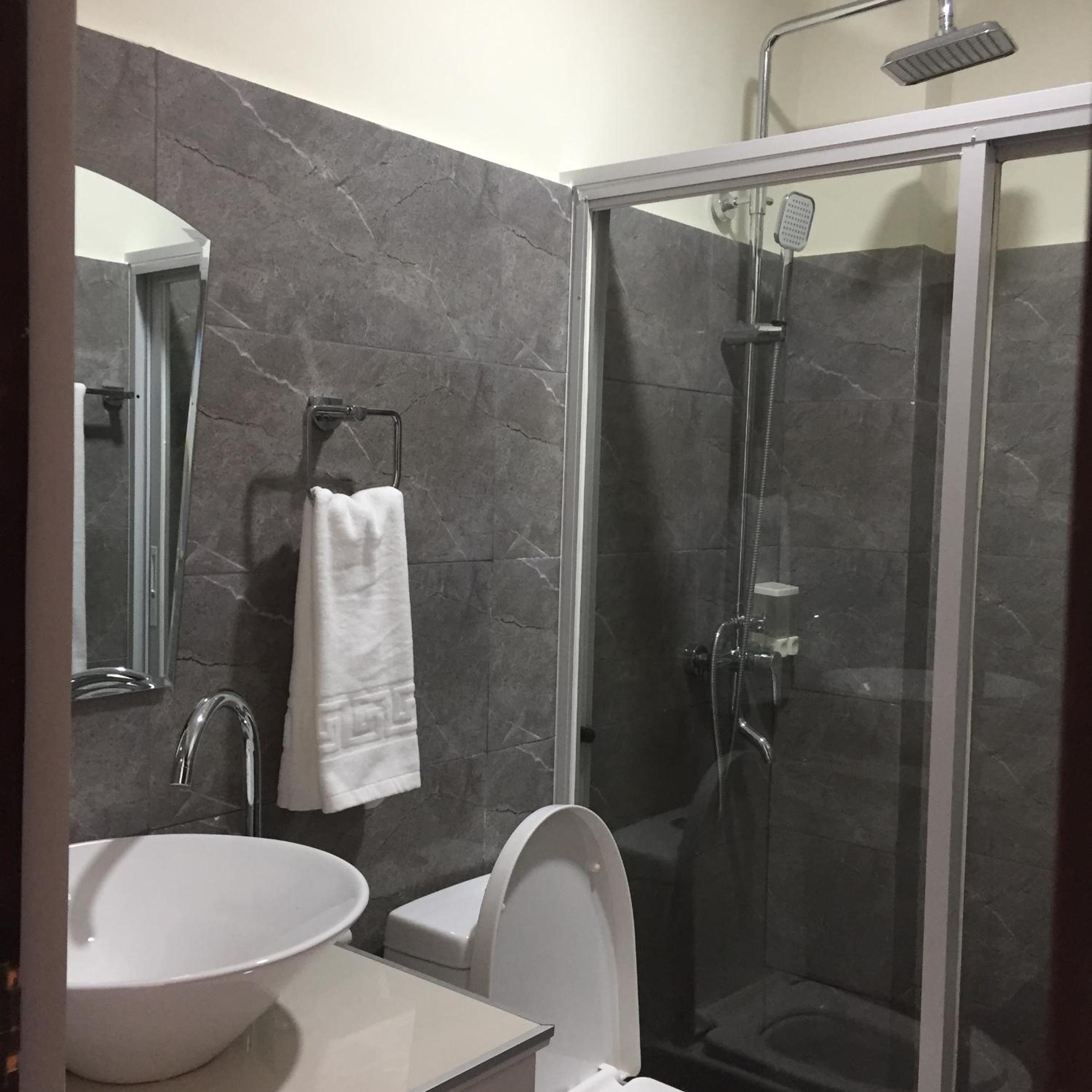 Double Room with Balcony - Photo 5