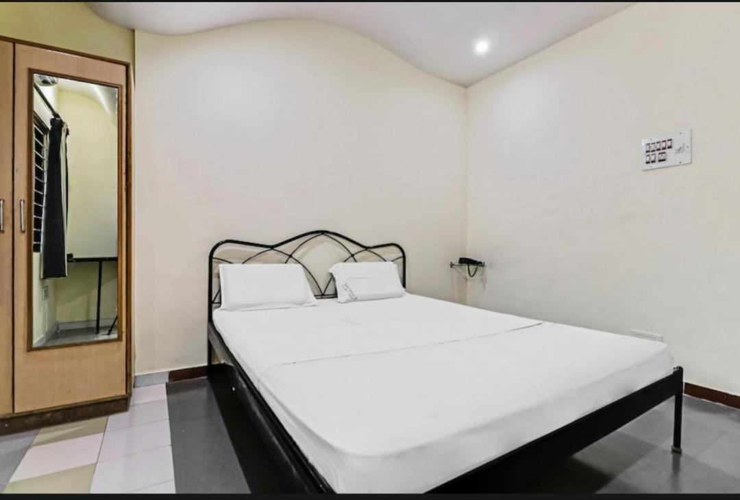 Deluxe King Room photo 3