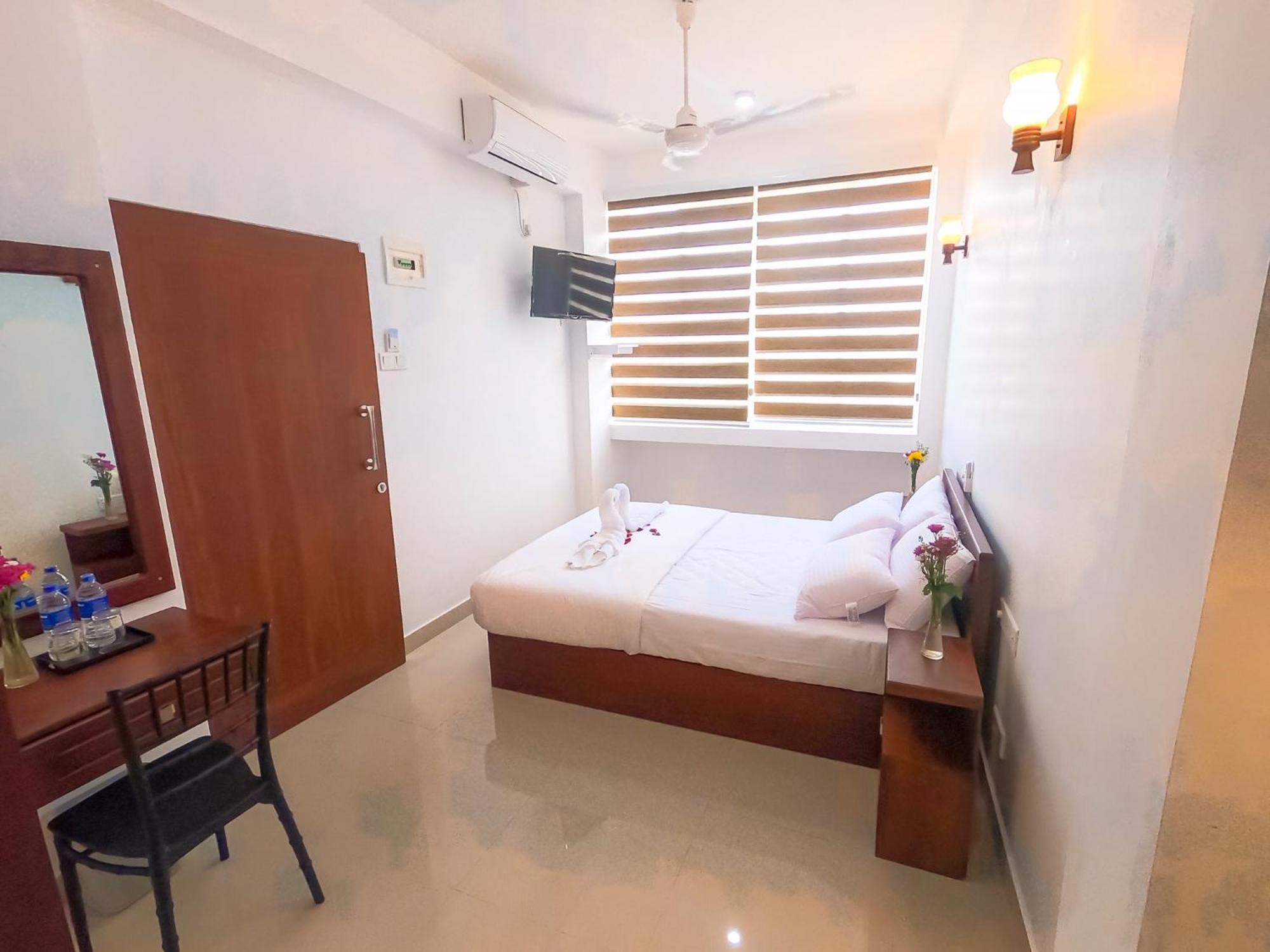 Economy Double Room photo 2