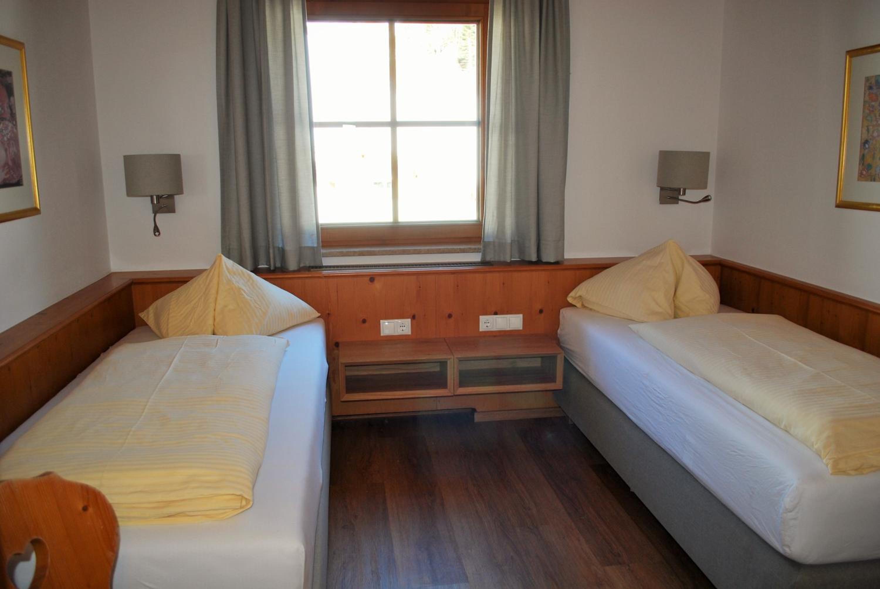 Two-Bedroom Apartment - Photo 4